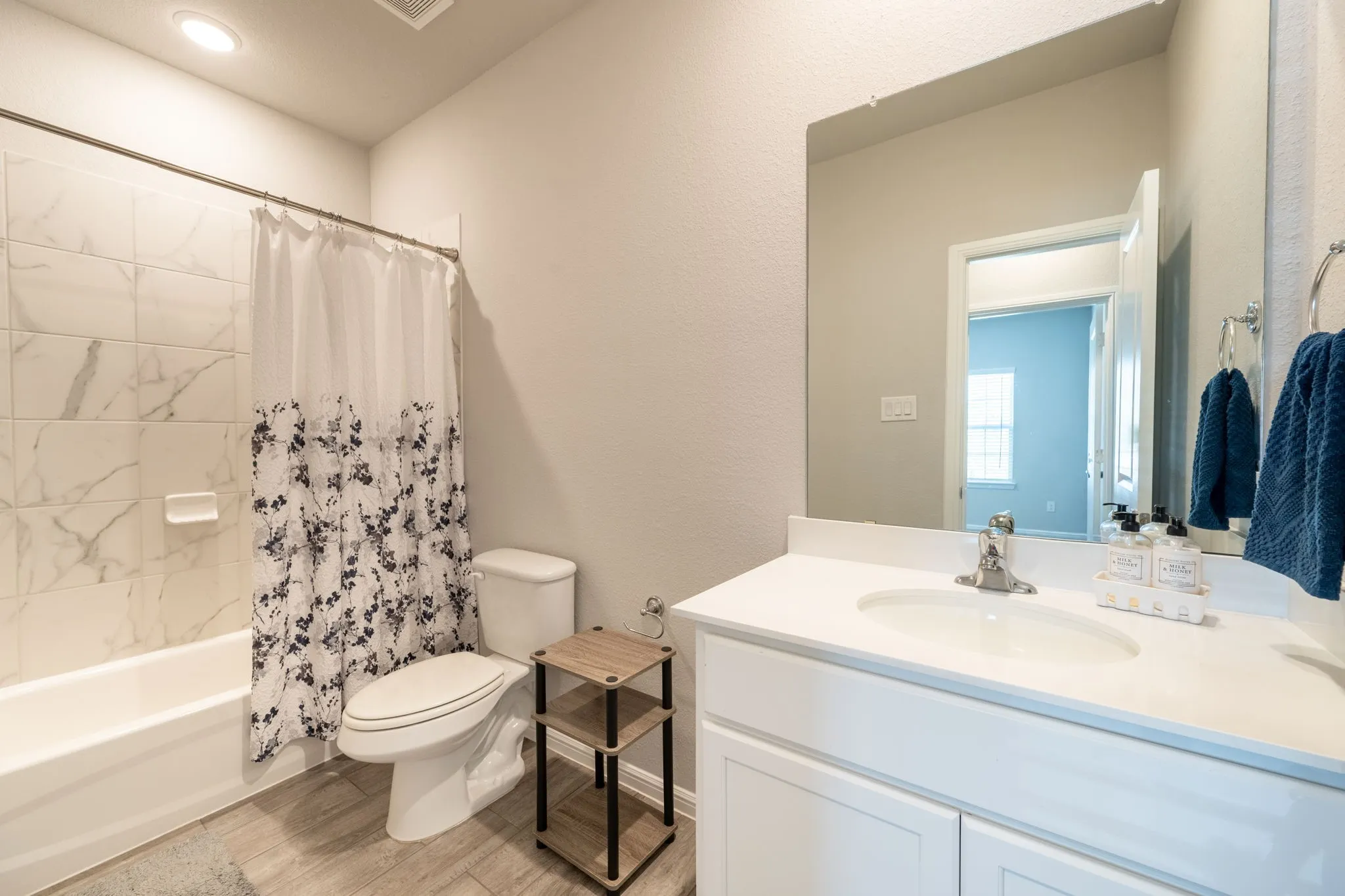Single Family Residence For Sale in Hunt County , 5448 Agalinis Avenue, Royse City, Texas 75189, 4 Bedroom, 3 Bathroom, 2 Garage spaces, 2,484 Sqft, built in 2022, Preowned, mls#21250103, Real Estate Agent in Royse City, Homes For Sale in Hunt county, Homes For Sale in Royse City, Realtor in Royse City Texas, Real Estate Brokerage Independent Realty Texas, Luminita Cordes Realtor