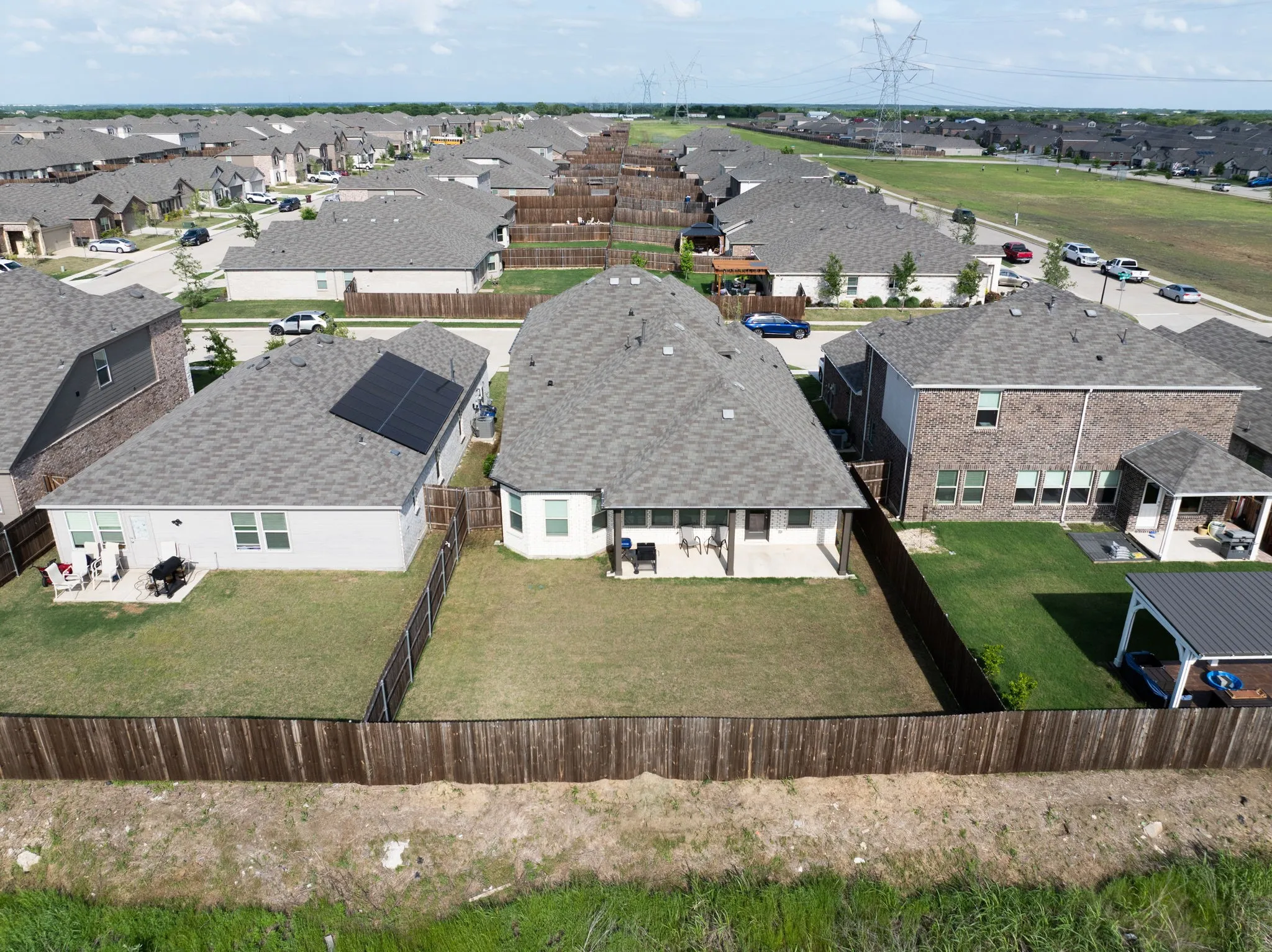 Single Family Residence For Sale in Hunt County , 5448 Agalinis Avenue, Royse City, Texas 75189, 4 Bedroom, 3 Bathroom, 2 Garage spaces, 2,484 Sqft, built in 2022, Preowned, mls#21250103, Real Estate Agent in Royse City, Homes For Sale in Hunt county, Homes For Sale in Royse City, Realtor in Royse City Texas, Real Estate Brokerage Independent Realty Texas, Luminita Cordes Realtor