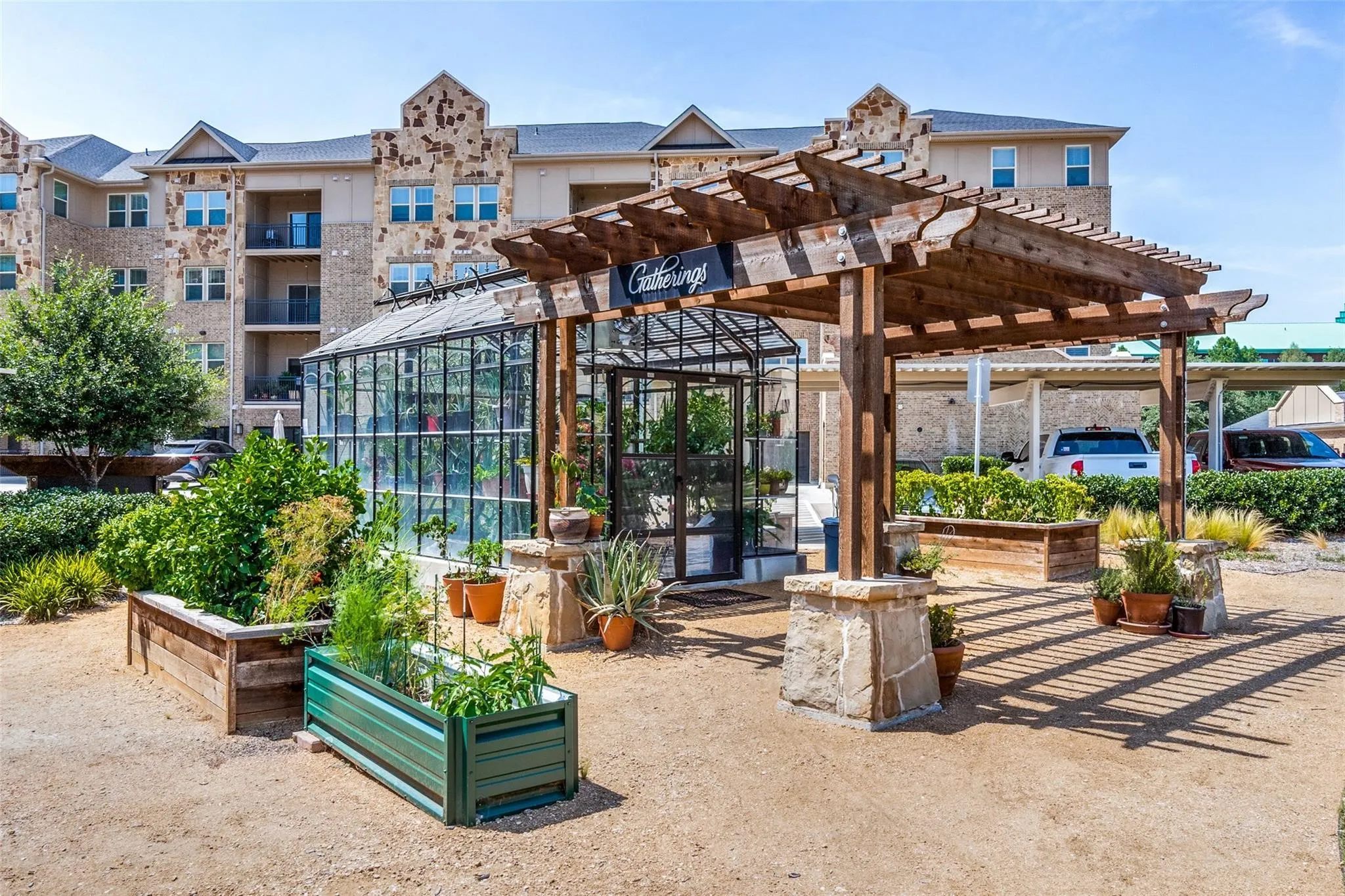 Box gardens and green house