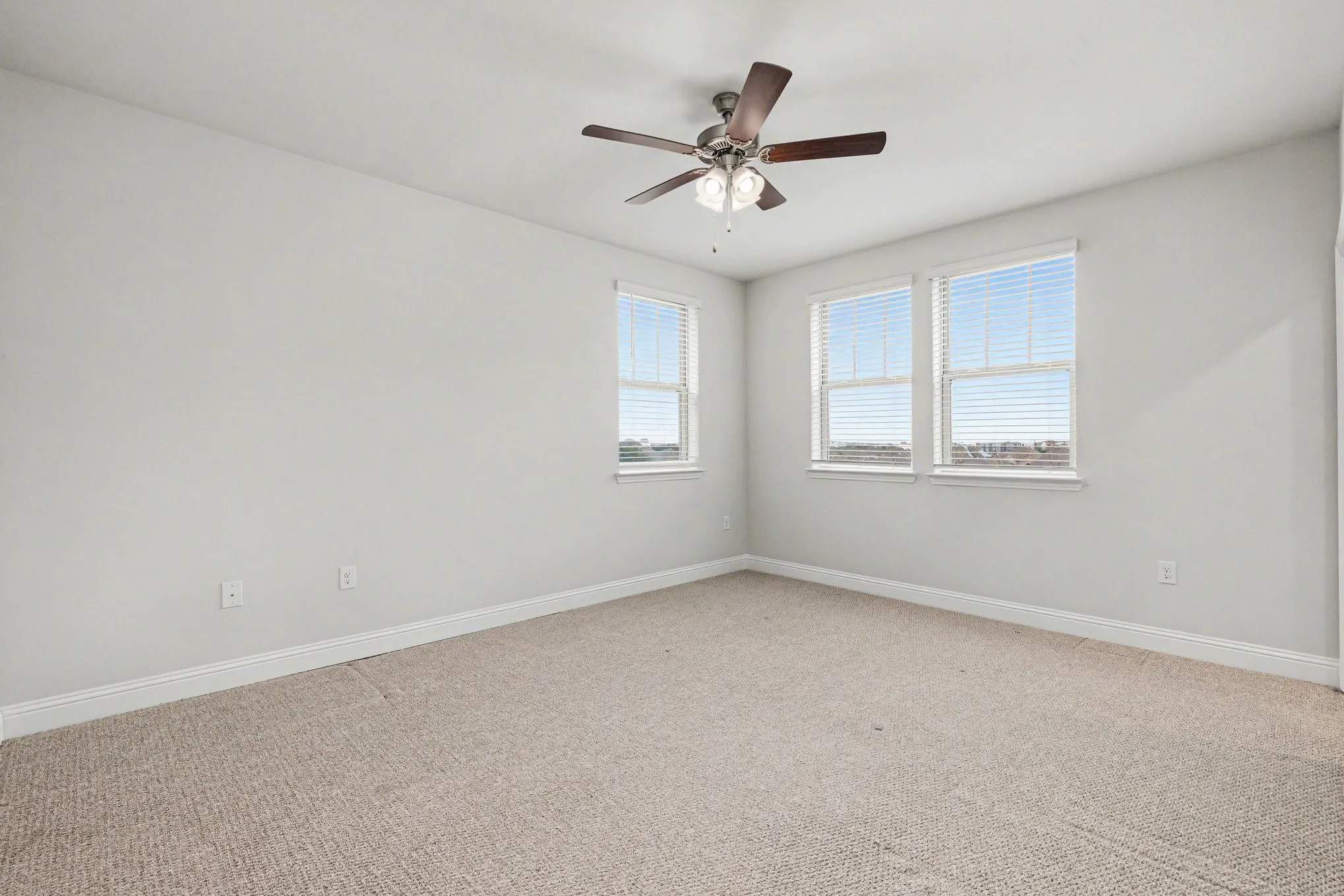 Large Secondary Bedroom