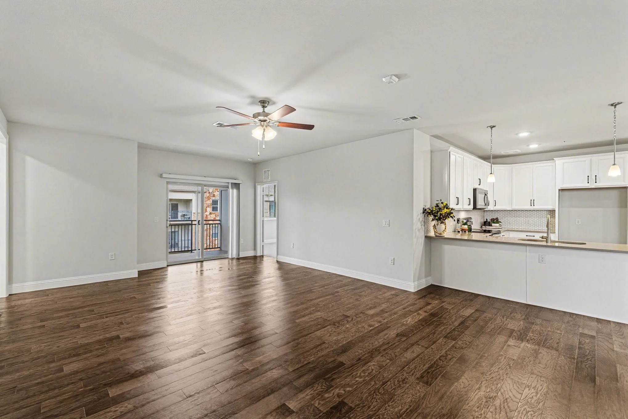 Condominium For Sale in Dallas County , 1735 Wittington Place 3402, Farmers Branch, Texas 75234, 3 Bedrooms, 2 Bathrooms, 1 Garage spaces, 2,031 Sqft, built in 2020, Price $424,900, mls#21248574, Real Estate Agent in Farmers Branch, Homes For Sale in Dallas county, Homes For Sale in Farmers Branch, Realtor in Farmers Branch Texas, Real Estate Brokerage Independent Realty Texas, Luminita Cordes Realtor