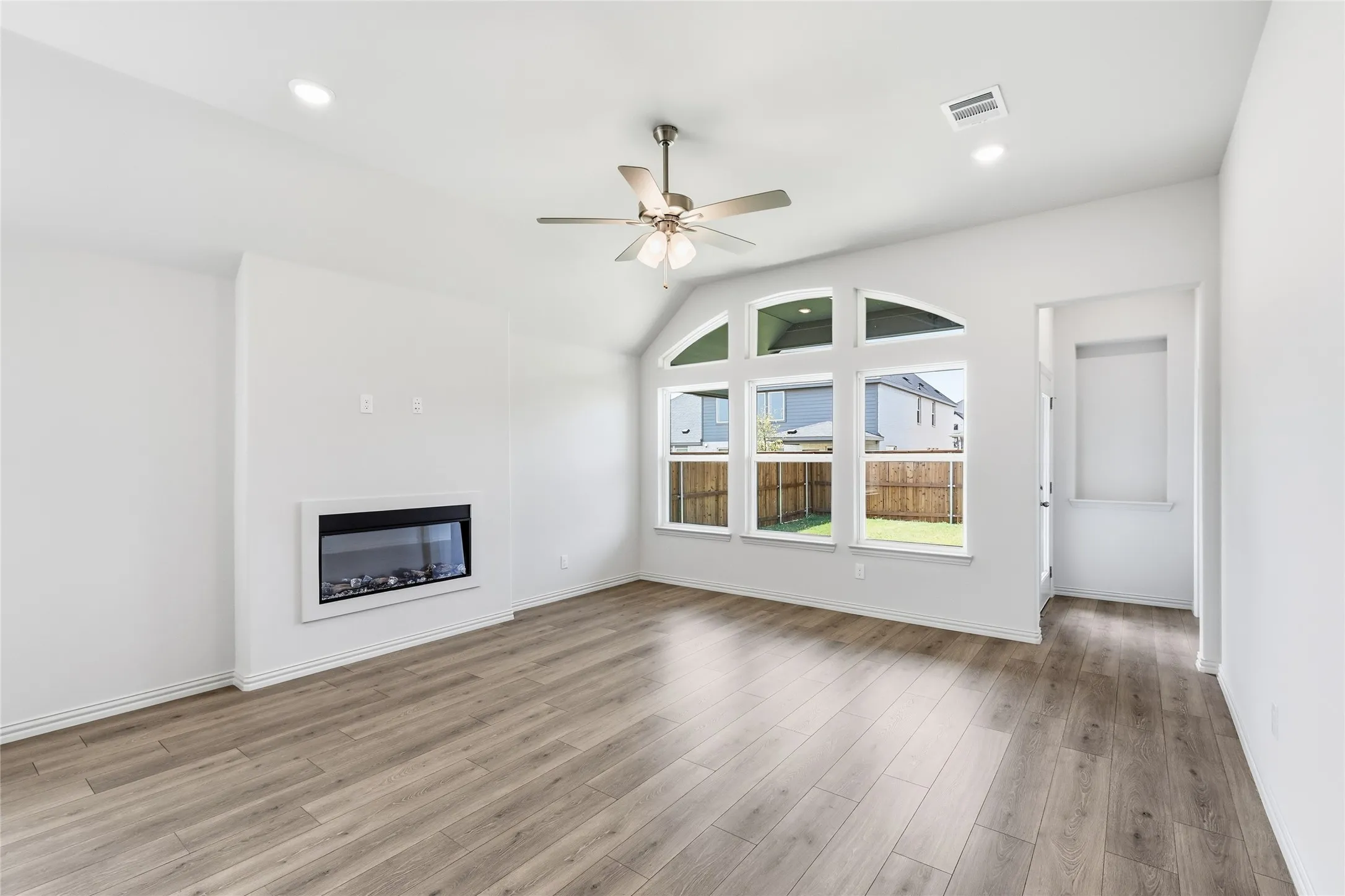 Single Family Residence For Sale in Denton County , 16409 Freshwater Drive, Celina, Texas 75009, 4 Bedroom, 3 Bathroom, 2 Garage spaces, 2,168 Sqft, built in 2026, New Construction - Incomplete, mls#21250130, Real Estate Agent in Celina, Homes For Sale in Denton county, Homes For Sale in Celina, Realtor in Celina Texas, Real Estate Brokerage Independent Realty Texas, Luminita Cordes Realtor