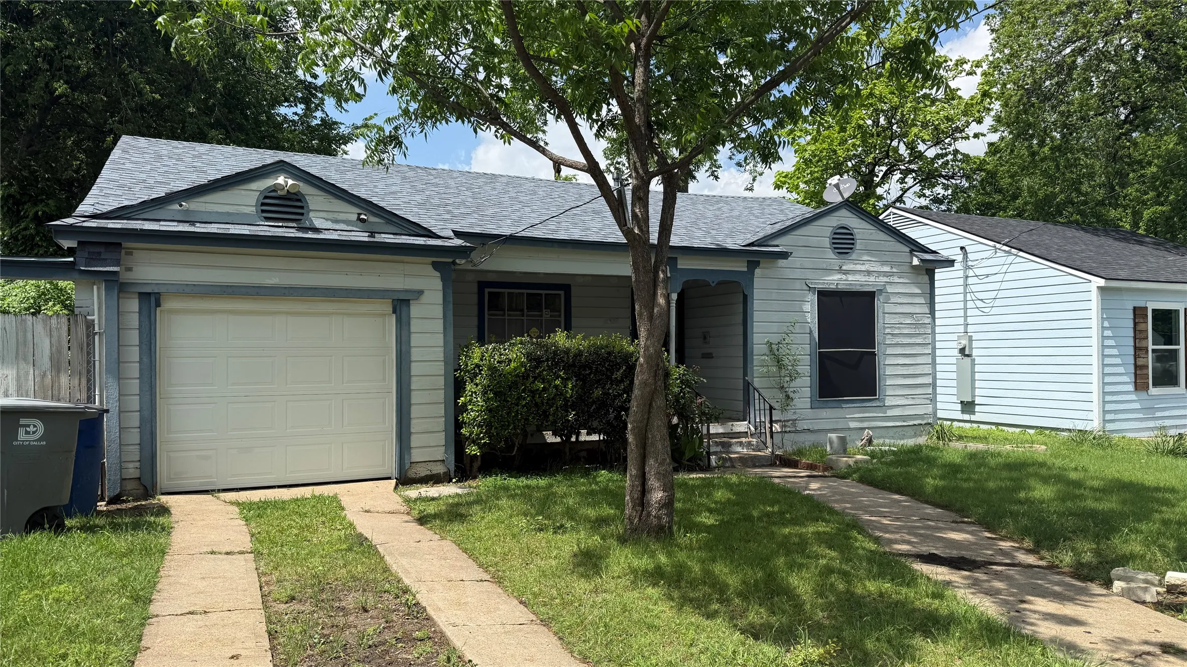 Single Family Residence For Sale in Dallas County , 2319 Kathleen Avenue, Dallas, Texas 75216, 3 Bedroom, 1 Bathroom, 1 Garage spaces, 904 Sqft, built in 1948, Preowned, mls#21250668, Real Estate Agent in Dallas, Homes For Sale in Dallas county, Homes For Sale in Dallas, Realtor in Dallas Texas, Real Estate Brokerage Independent Realty Texas, Luminita Cordes Realtor