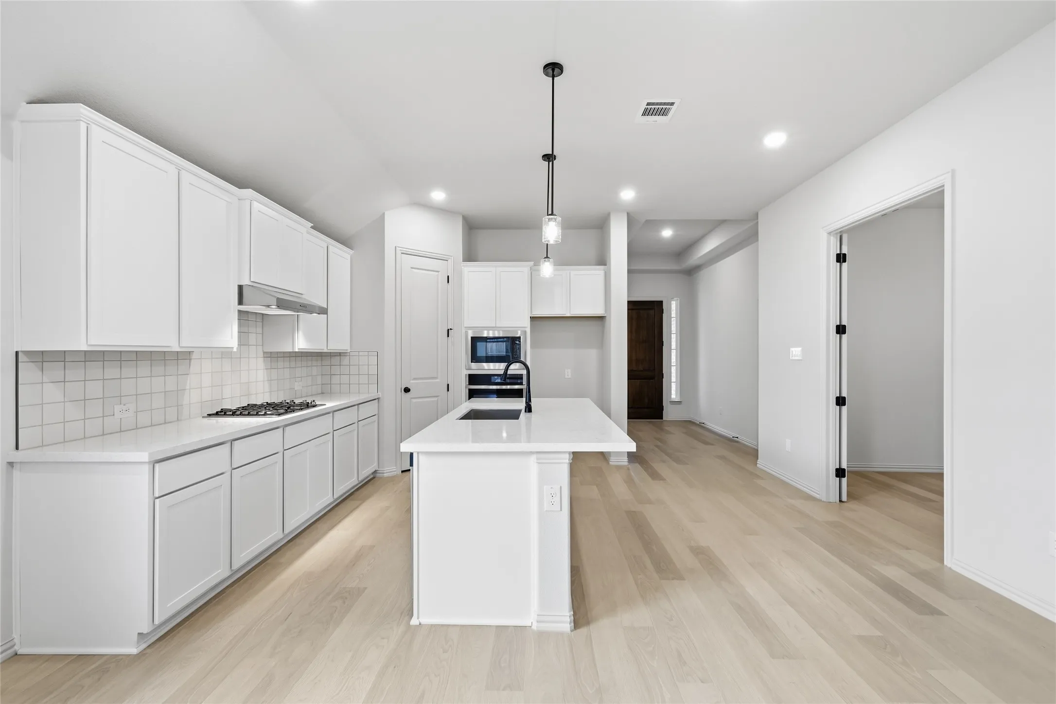 Single Family Residence For Sale in Denton County , 2904 Alcove Lane, Corinth, Texas 76210, 4 Bedroom, 3 Bathroom, 2 Garage spaces, 2,211 Sqft, built in 2026, New Construction - Incomplete, mls#21250544, Real Estate Agent in Corinth, Homes For Sale in Denton county, Homes For Sale in Corinth, Realtor in Corinth Texas, Real Estate Brokerage Independent Realty Texas, Luminita Cordes Realtor
