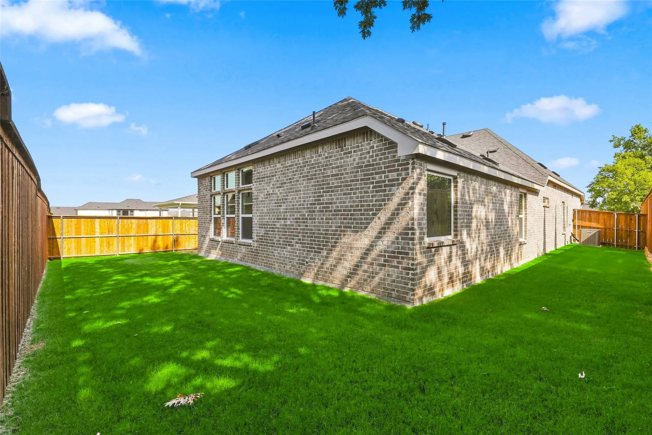 Single Family Residence For Sale in Denton County , 2904 Alcove Lane, Corinth, Texas 76210, 4 Bedroom, 3 Bathroom, 2 Garage spaces, 2,211 Sqft, built in 2026, New Construction - Incomplete, mls#21250544, Real Estate Agent in Corinth, Homes For Sale in Denton county, Homes For Sale in Corinth, Realtor in Corinth Texas, Real Estate Brokerage Independent Realty Texas, Luminita Cordes Realtor