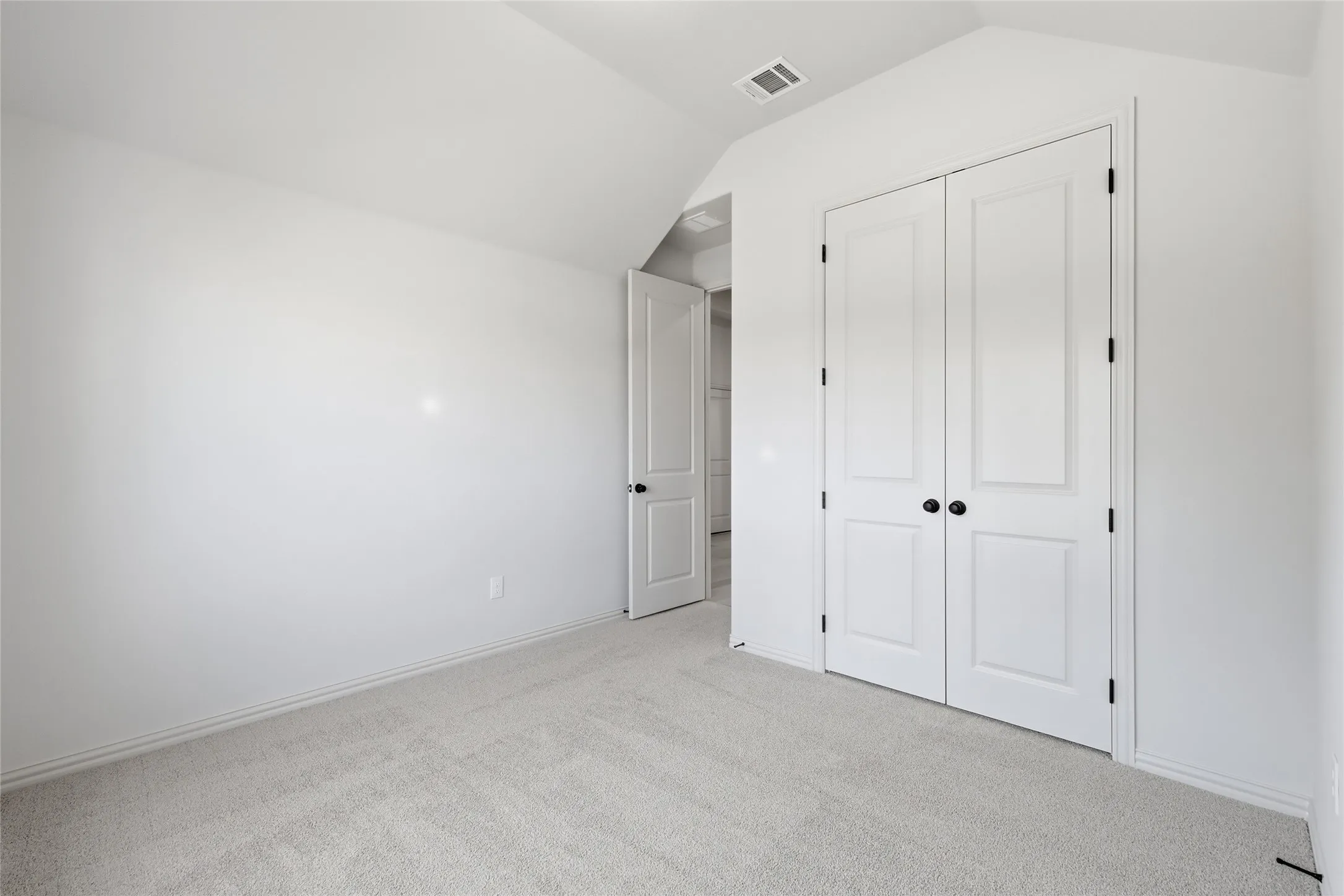 Single Family Residence For Sale in Denton County , 2904 Alcove Lane, Corinth, Texas 76210, 4 Bedroom, 3 Bathroom, 2 Garage spaces, 2,211 Sqft, built in 2026, New Construction - Incomplete, mls#21250544, Real Estate Agent in Corinth, Homes For Sale in Denton county, Homes For Sale in Corinth, Realtor in Corinth Texas, Real Estate Brokerage Independent Realty Texas, Luminita Cordes Realtor
