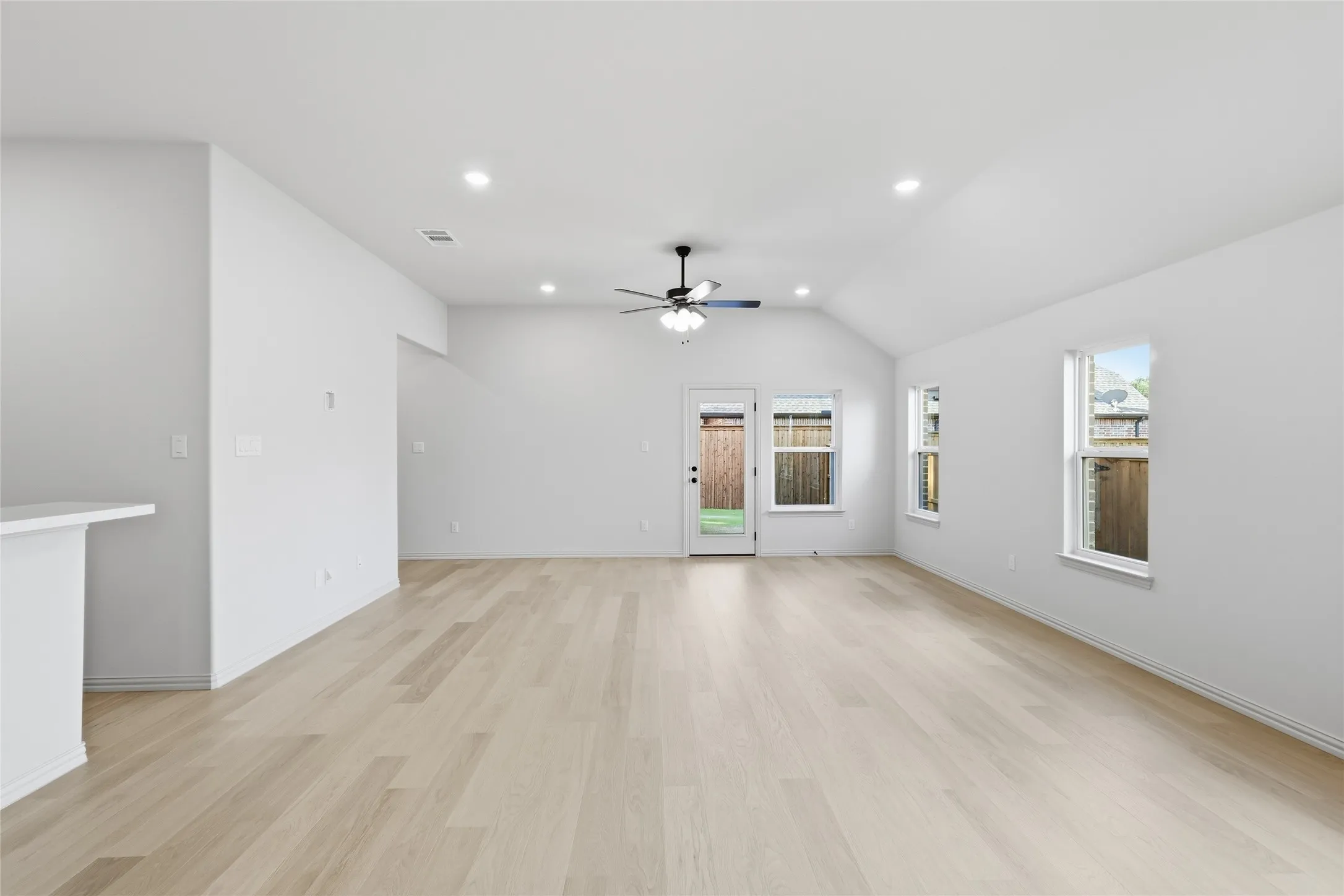Single Family Residence For Sale in Denton County , 2904 Alcove Lane, Corinth, Texas 76210, 4 Bedroom, 3 Bathroom, 2 Garage spaces, 2,211 Sqft, built in 2026, New Construction - Incomplete, mls#21250544, Real Estate Agent in Corinth, Homes For Sale in Denton county, Homes For Sale in Corinth, Realtor in Corinth Texas, Real Estate Brokerage Independent Realty Texas, Luminita Cordes Realtor