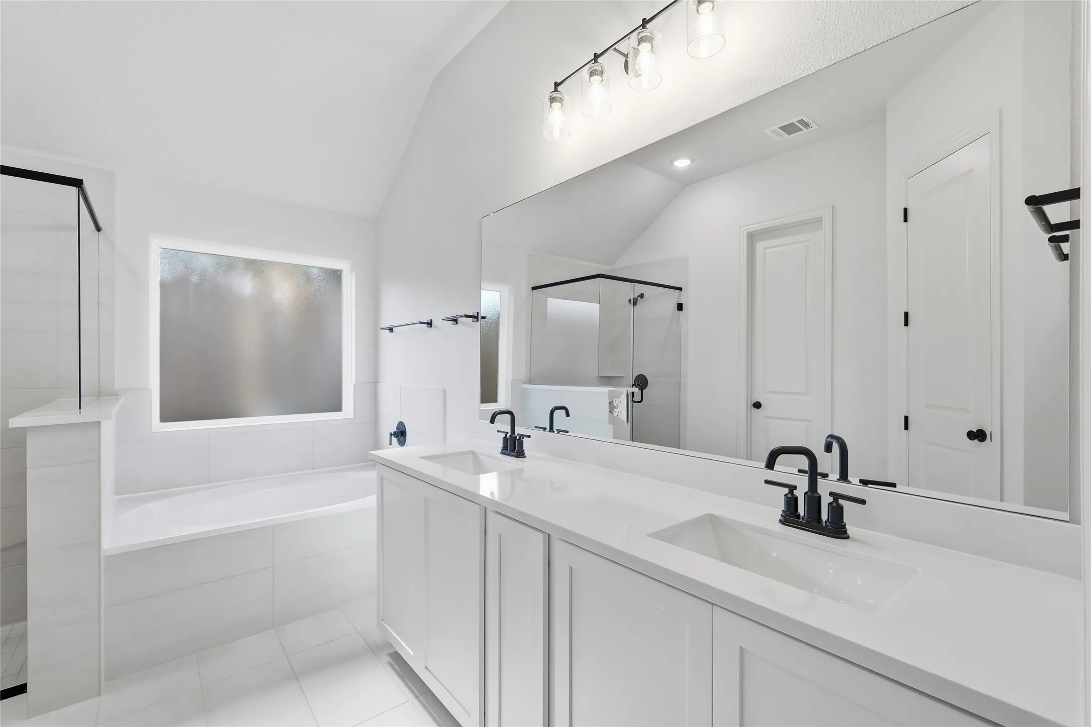 Single Family Residence For Sale in Denton County , 2904 Alcove Lane, Corinth, Texas 76210, 4 Bedroom, 3 Bathroom, 2 Garage spaces, 2,211 Sqft, built in 2026, New Construction - Incomplete, mls#21250544, Real Estate Agent in Corinth, Homes For Sale in Denton county, Homes For Sale in Corinth, Realtor in Corinth Texas, Real Estate Brokerage Independent Realty Texas, Luminita Cordes Realtor