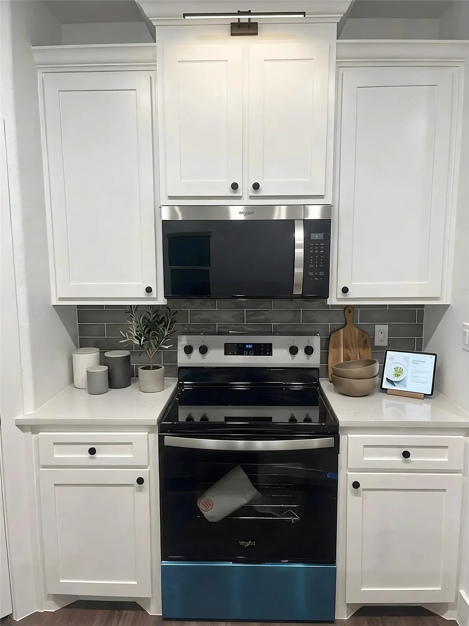 Single Family Residence For Sale in Hood County , 5914 Tin Top Highway, Granbury, Texas 76048, 3 Bedroom, 2 Bathroom, 2 Garage spaces, 1,305 Sqft, built in 2025, New Construction - Complete, mls#21250600, Real Estate Agent in Granbury, Homes For Sale in Hood county, Homes For Sale in Granbury, Realtor in Granbury Texas, Real Estate Brokerage Independent Realty Texas, Luminita Cordes Realtor