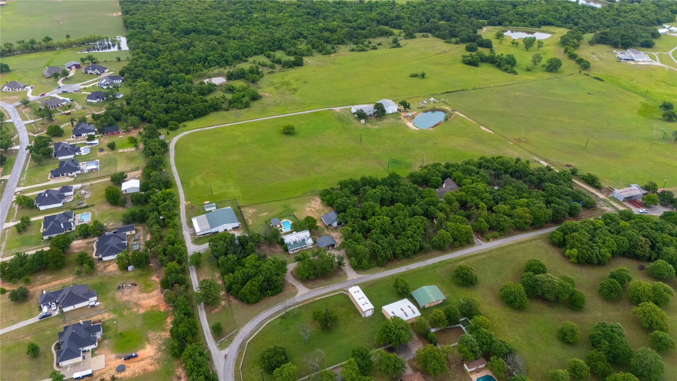 Single Family Residence For Sale in Parker County , 945 Jennings Lane, Azle, Texas 76020, 4 Bedroom, 4 Bathroom, 4 Garage spaces, 3,600 Sqft, built in 2025, Preowned, Price $1,370,000, mls#21249821, Real Estate Agent in Azle, Homes For Sale in Parker county, Homes For Sale in Azle, Realtor in Azle Texas, Real Estate Brokerage Independent Realty Texas, Luminita Cordes Realtor