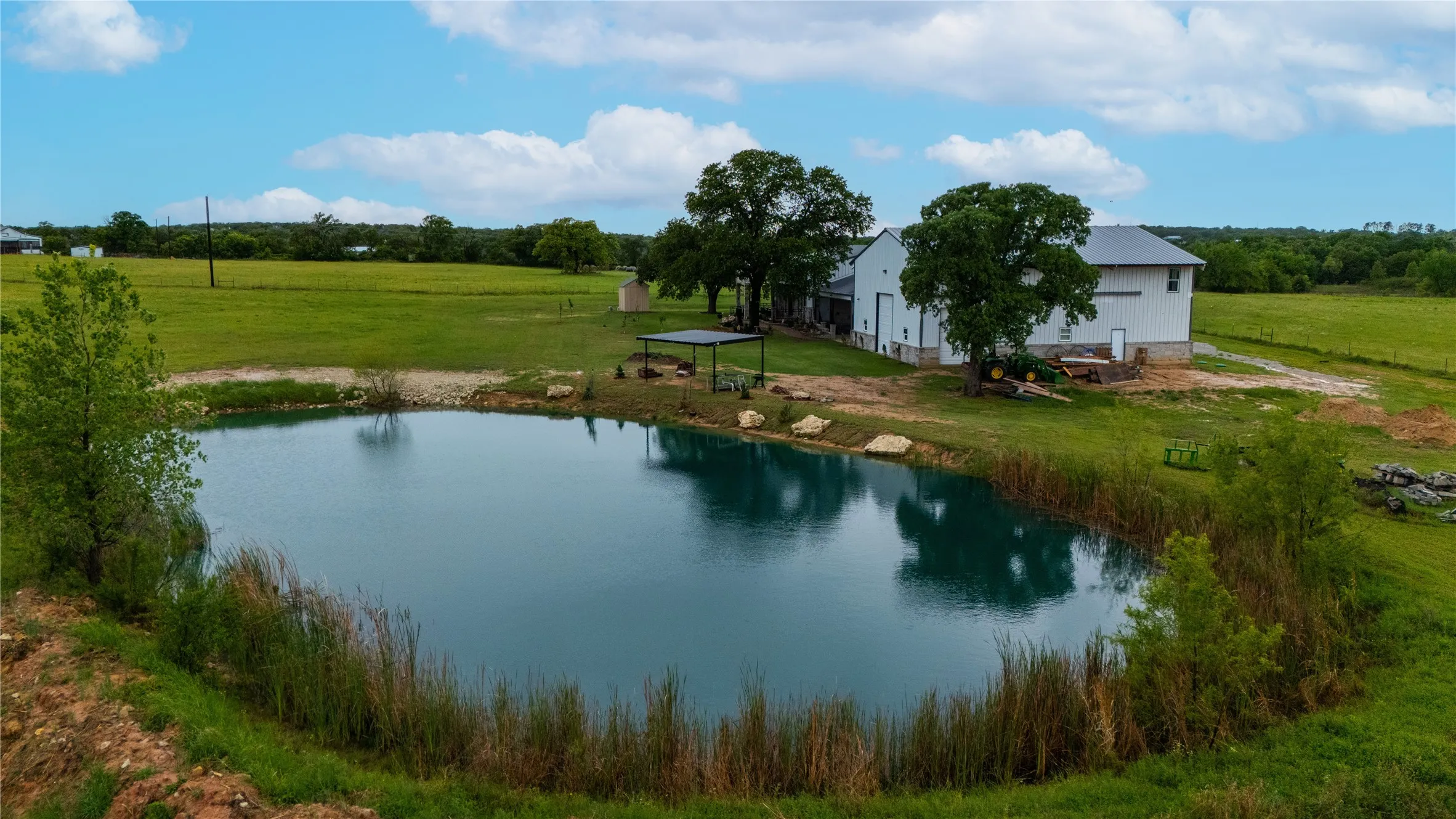 Single Family Residence For Sale in Parker County , 945 Jennings Lane, Azle, Texas 76020, 4 Bedroom, 4 Bathroom, 4 Garage spaces, 3,600 Sqft, built in 2025, Preowned, Price $1,370,000, mls#21249821, Real Estate Agent in Azle, Homes For Sale in Parker county, Homes For Sale in Azle, Realtor in Azle Texas, Real Estate Brokerage Independent Realty Texas, Luminita Cordes Realtor