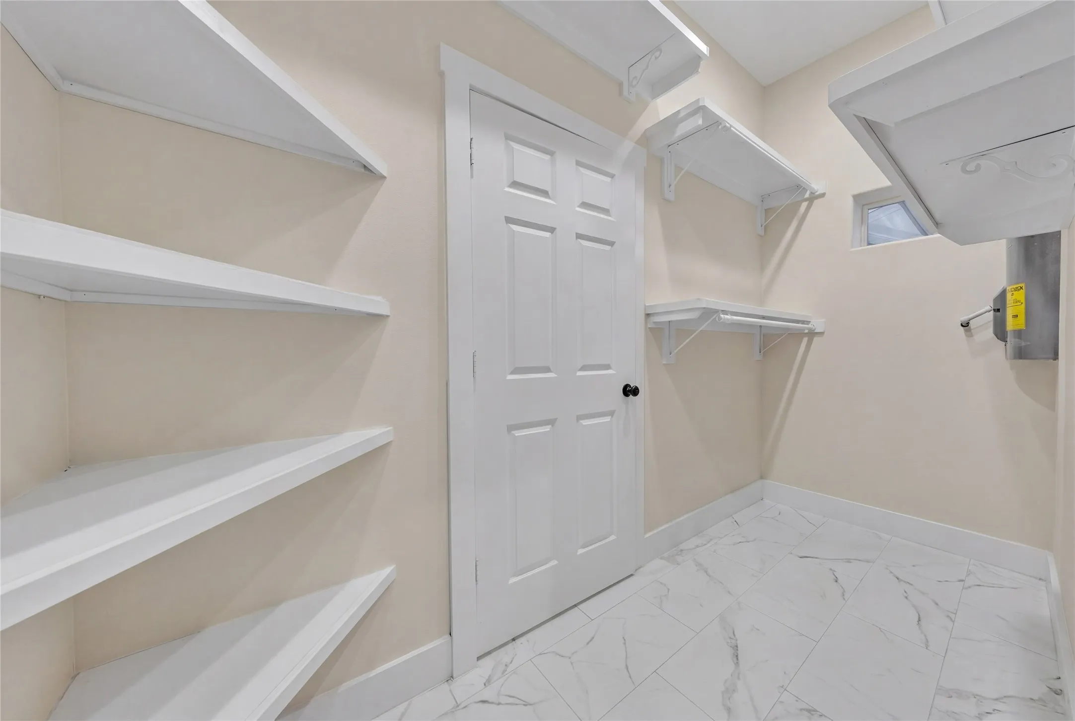 Single Family Residence For Sale in Parker County , 945 Jennings Lane, Azle, Texas 76020, 4 Bedroom, 4 Bathroom, 4 Garage spaces, 3,600 Sqft, built in 2025, Preowned, Price $1,370,000, mls#21249821, Real Estate Agent in Azle, Homes For Sale in Parker county, Homes For Sale in Azle, Realtor in Azle Texas, Real Estate Brokerage Independent Realty Texas, Luminita Cordes Realtor