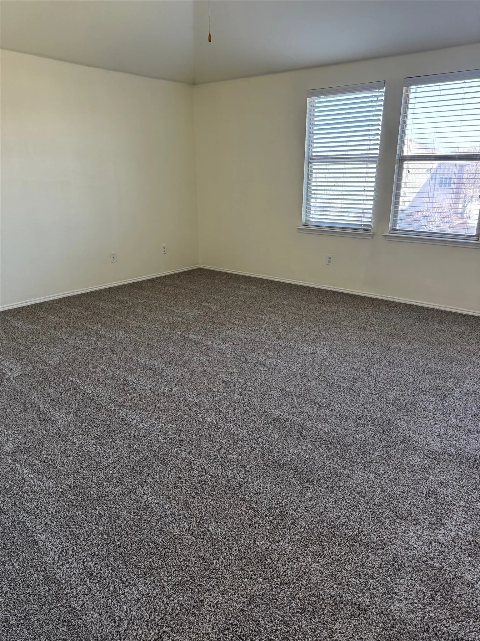 Single Family Residence For Rent in Kaufman County , 1008 Kimbro Drive, Forney, Texas 75126, 4 Bedroom, 3 Bathroom, 2 Garage spaces, 3,026 Sqft, built in 2007, mls#21250698, Real Estate Agent in Forney, Homes For Rent in Kaufman county, Homes For Rent in Forney, Realtor in Forney Texas, Real Estate Brokerage Independent Realty Texas, Luminita Cordes Realtor
