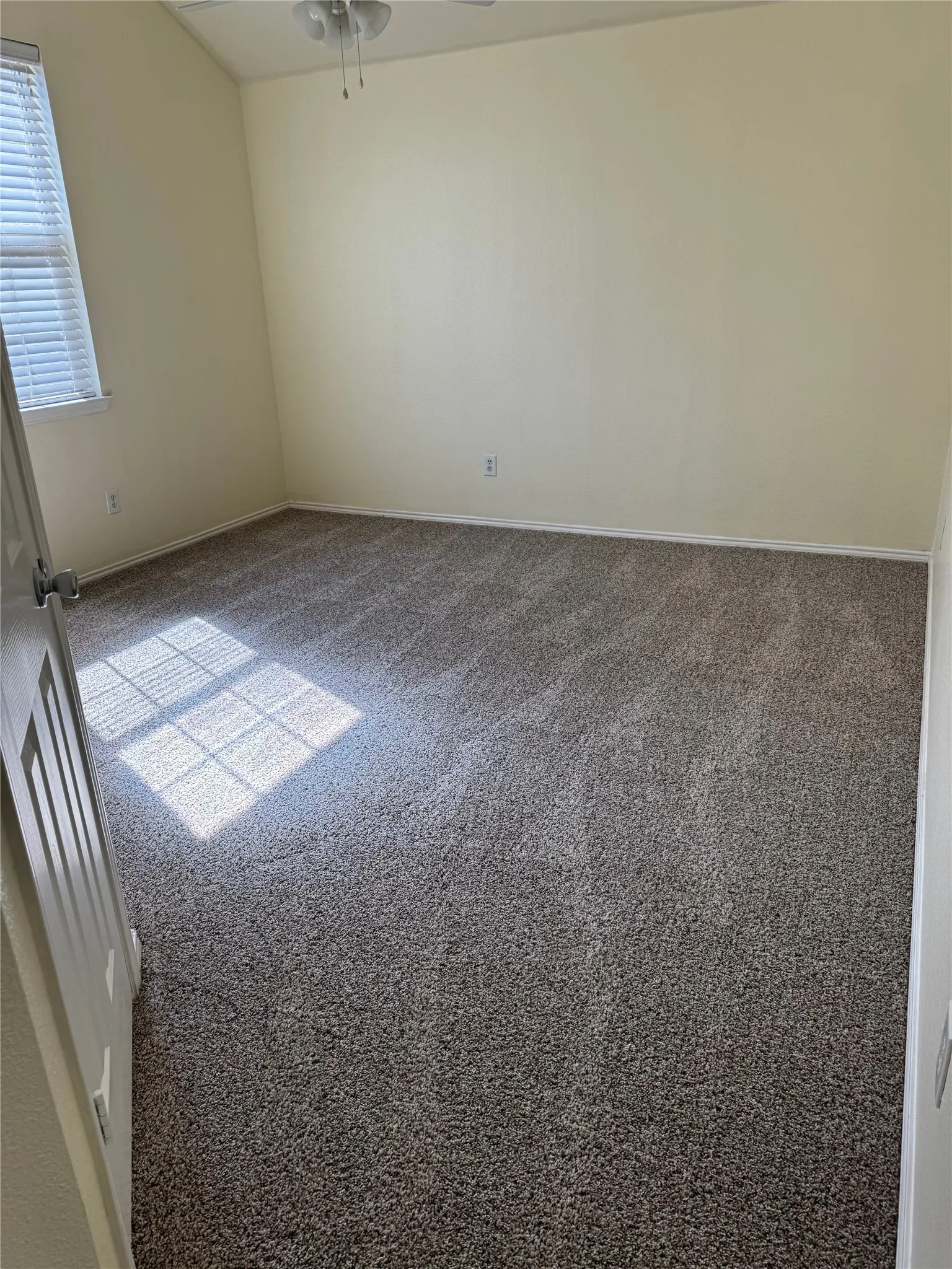 Single Family Residence For Rent in Kaufman County , 1008 Kimbro Drive, Forney, Texas 75126, 4 Bedroom, 3 Bathroom, 2 Garage spaces, 3,026 Sqft, built in 2007, mls#21250698, Real Estate Agent in Forney, Homes For Rent in Kaufman county, Homes For Rent in Forney, Realtor in Forney Texas, Real Estate Brokerage Independent Realty Texas, Luminita Cordes Realtor
