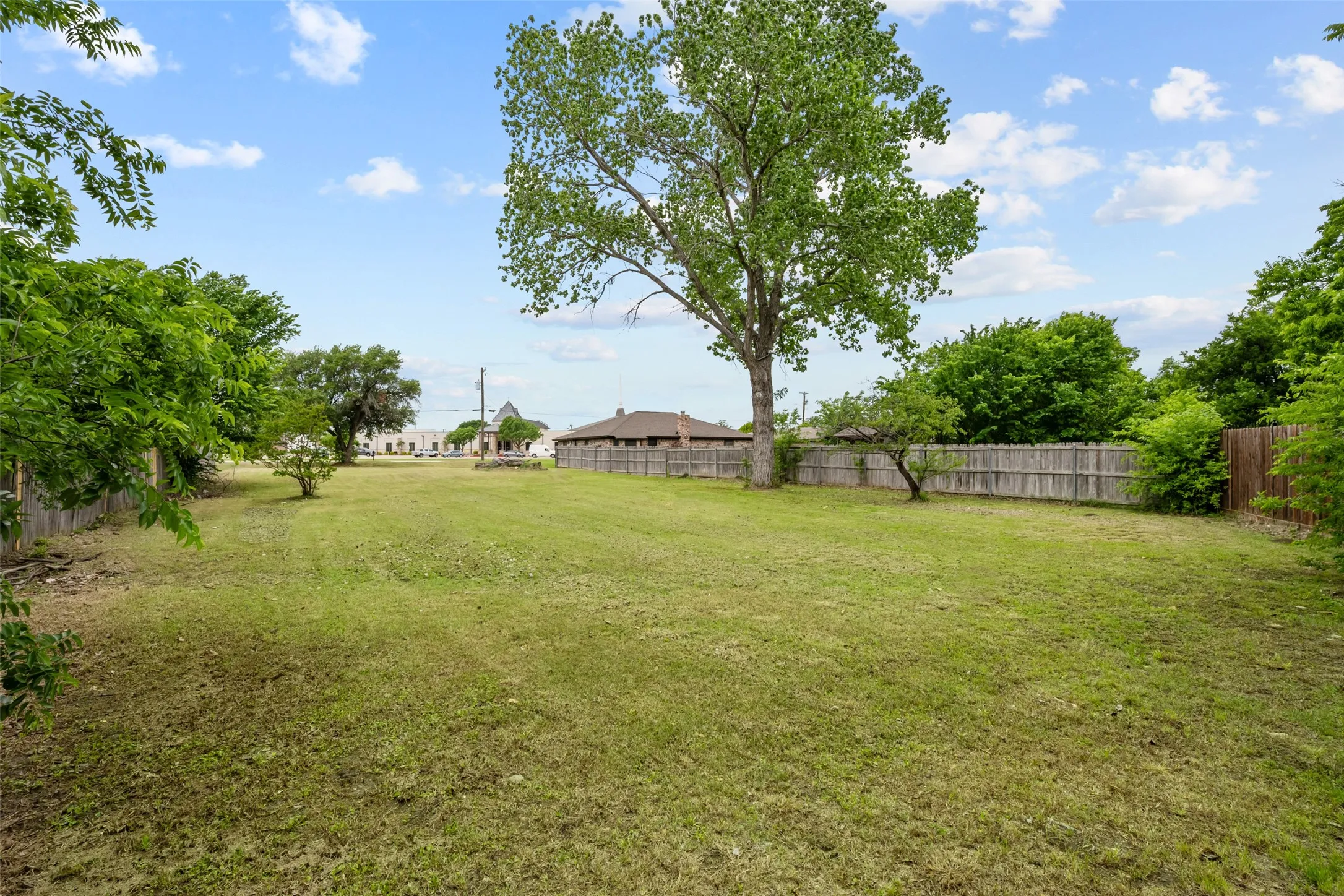 Unimproved Land For Sale in Tarrant County , 1023 Bryant Street, Benbrook, Texas 76126, 0, 0, Garage spaces, 0 Sqft, built in 0, mls#21247106, Real Estate Agent in Benbrook, Homes For Sale in Tarrant county, Homes For Sale in Benbrook, Realtor in Benbrook Texas, Real Estate Brokerage Independent Realty Texas, Luminita Cordes Realtor