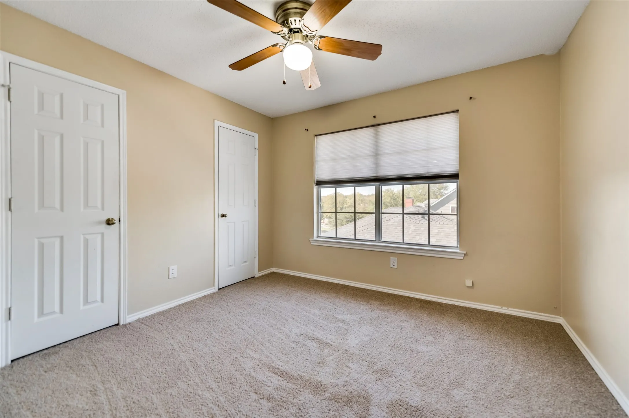 Single Family Residence For Sale in Collin County , 1204 Surrey Circle, Wylie, Texas 75098, 4 Bedroom, 3 Bathroom, 2 Garage spaces, 2,370 Sqft, built in 1991, Preowned, mls#21250716, Real Estate Agent in Wylie, Homes For Sale in Collin county, Homes For Sale in Wylie, Realtor in Wylie Texas, Real Estate Brokerage Independent Realty Texas, Luminita Cordes Realtor