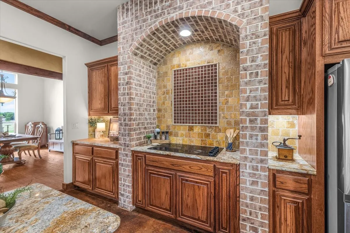 Farm For Sale in Parker County , 1145 Veal Station Road A, Weatherford, Texas 76085, 4 Bedroom, 3 Bathroom, 4 Garage spaces, 3,071 Sqft, built in 2010, Preowned, mls#21250703, Real Estate Agent in Weatherford, Homes For Sale in Parker county, Homes For Sale in Weatherford, Realtor in Weatherford Texas, Real Estate Brokerage Independent Realty Texas, Luminita Cordes Realtor