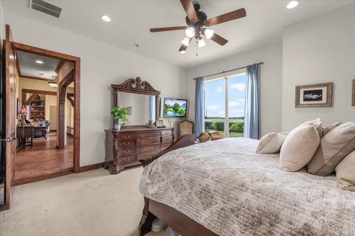 Farm For Sale in Parker County , 1145 Veal Station Road A, Weatherford, Texas 76085, 4 Bedroom, 3 Bathroom, 4 Garage spaces, 3,071 Sqft, built in 2010, Preowned, mls#21250703, Real Estate Agent in Weatherford, Homes For Sale in Parker county, Homes For Sale in Weatherford, Realtor in Weatherford Texas, Real Estate Brokerage Independent Realty Texas, Luminita Cordes Realtor