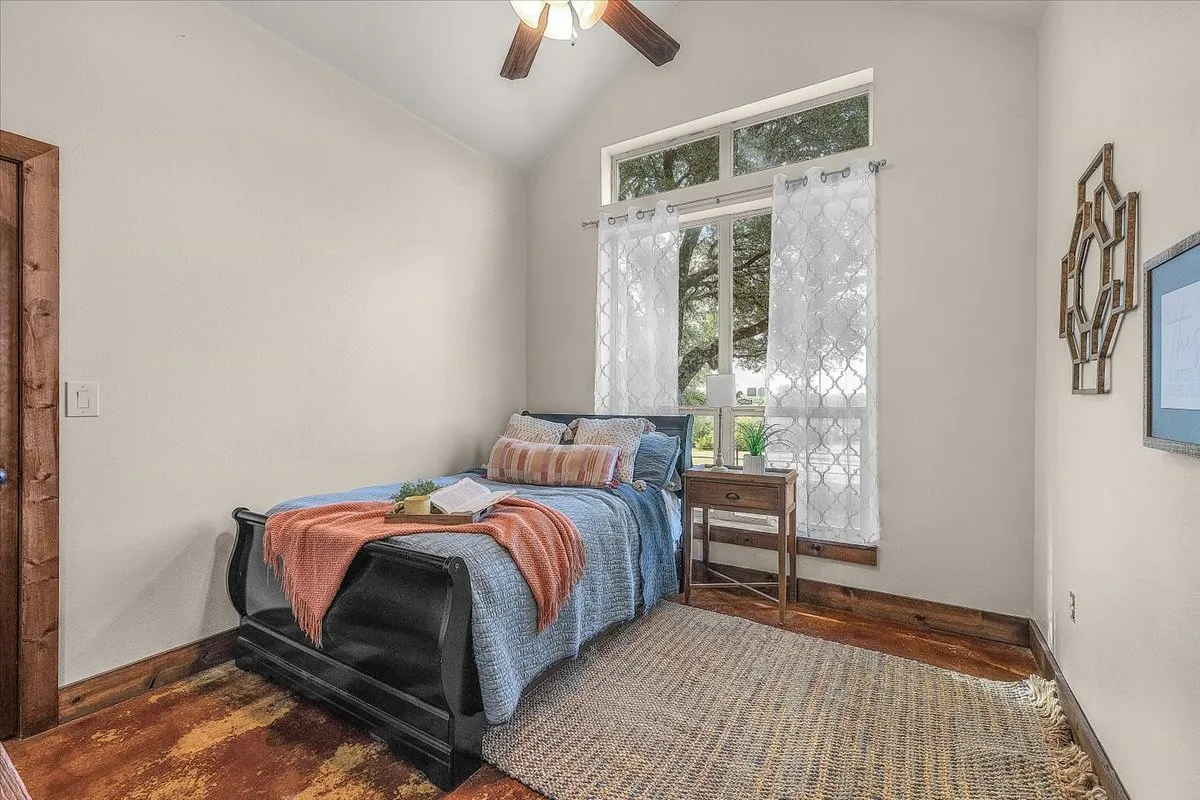 Farm For Sale in Parker County , 1145 Veal Station Road A, Weatherford, Texas 76085, 4 Bedroom, 3 Bathroom, 4 Garage spaces, 3,071 Sqft, built in 2010, Preowned, mls#21250703, Real Estate Agent in Weatherford, Homes For Sale in Parker county, Homes For Sale in Weatherford, Realtor in Weatherford Texas, Real Estate Brokerage Independent Realty Texas, Luminita Cordes Realtor