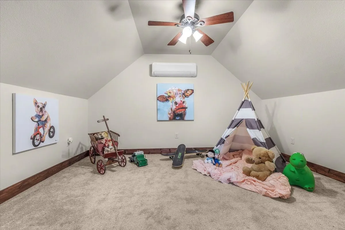 Farm For Sale in Parker County , 1145 Veal Station Road A, Weatherford, Texas 76085, 4 Bedroom, 3 Bathroom, 4 Garage spaces, 3,071 Sqft, built in 2010, Preowned, mls#21250703, Real Estate Agent in Weatherford, Homes For Sale in Parker county, Homes For Sale in Weatherford, Realtor in Weatherford Texas, Real Estate Brokerage Independent Realty Texas, Luminita Cordes Realtor