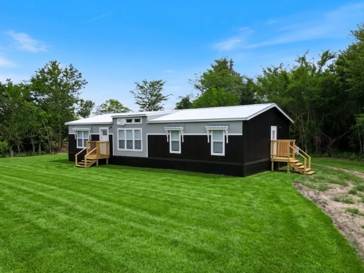 Manufactured Home For Sale in Navarro County , 115 S VIDIA WAY, Kerens, Texas 75144, 3 Bedroom, 2 Bathroom, Garage spaces, 1,568 Sqft, built in 2026, New Construction - Complete, mls#21249298, Real Estate Agent in Kerens, Homes For Sale in Navarro county, Homes For Sale in Kerens, Realtor in Kerens Texas, Real Estate Brokerage Independent Realty Texas, Luminita Cordes Realtor