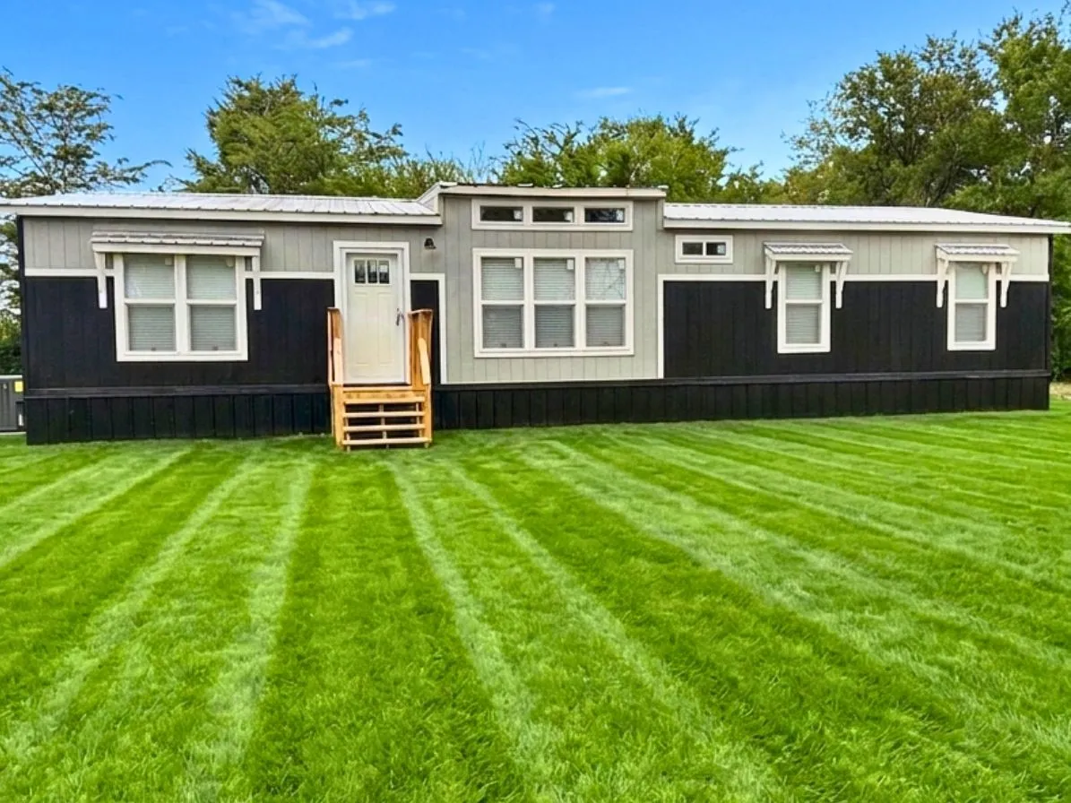 Manufactured Home For Sale in Navarro County , 115 S VIDIA WAY, Kerens, Texas 75144, 3 Bedroom, 2 Bathroom, Garage spaces, 1,568 Sqft, built in 2026, New Construction - Complete, mls#21249298, Real Estate Agent in Kerens, Homes For Sale in Navarro county, Homes For Sale in Kerens, Realtor in Kerens Texas, Real Estate Brokerage Independent Realty Texas, Luminita Cordes Realtor