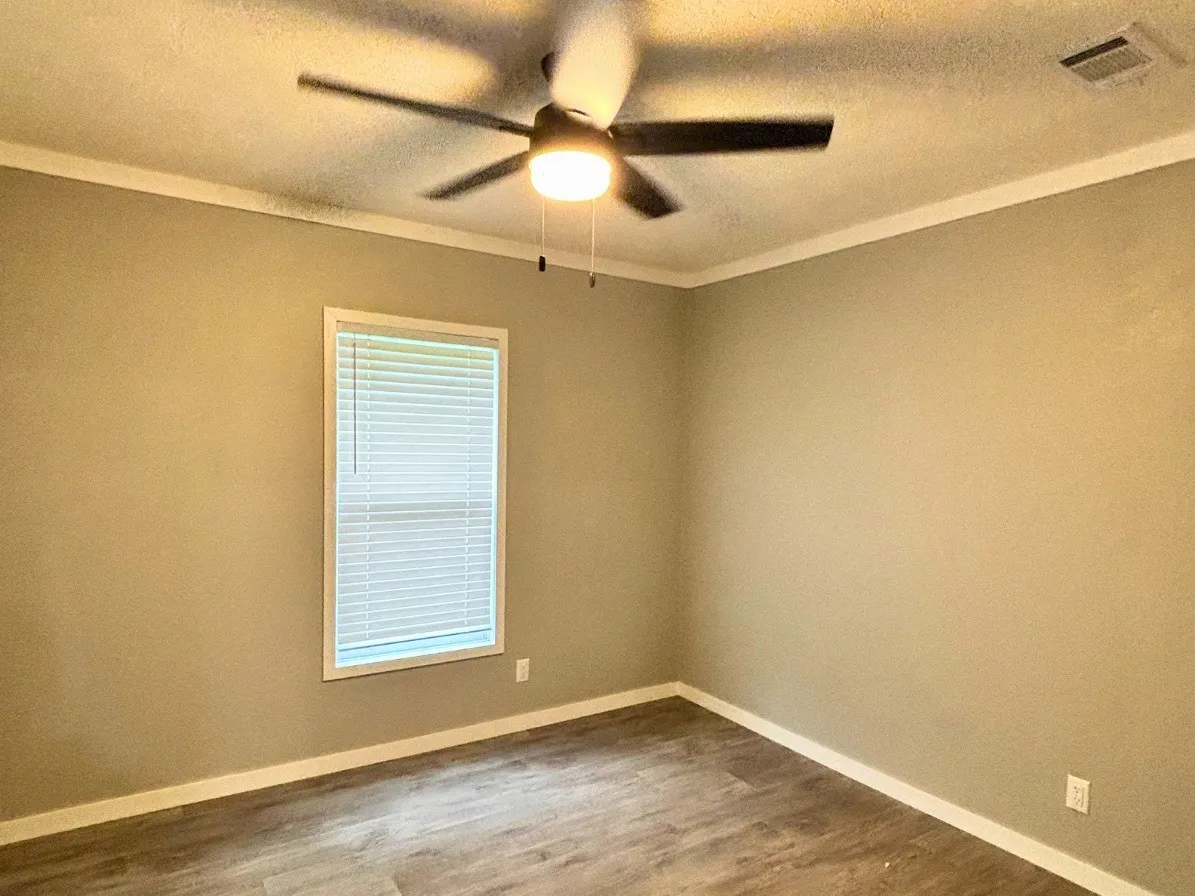 Manufactured Home For Sale in Navarro County , 115 S VIDIA WAY, Kerens, Texas 75144, 3 Bedroom, 2 Bathroom, Garage spaces, 1,568 Sqft, built in 2026, New Construction - Complete, mls#21249298, Real Estate Agent in Kerens, Homes For Sale in Navarro county, Homes For Sale in Kerens, Realtor in Kerens Texas, Real Estate Brokerage Independent Realty Texas, Luminita Cordes Realtor