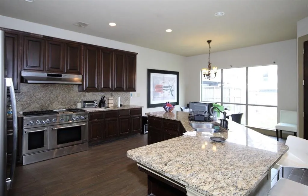 Single Family Residence For Rent in Dallas County , 5235 Willis Avenue, Dallas, Texas 75206, 6 Bedroom, 4 Bathroom, 3 Garage spaces, 4,183 Sqft, built in 2005, mls#21250674, Real Estate Agent in Dallas, Homes For Rent in Dallas county, Homes For Rent in Dallas, Realtor in Dallas Texas, Real Estate Brokerage Independent Realty Texas, Luminita Cordes Realtor