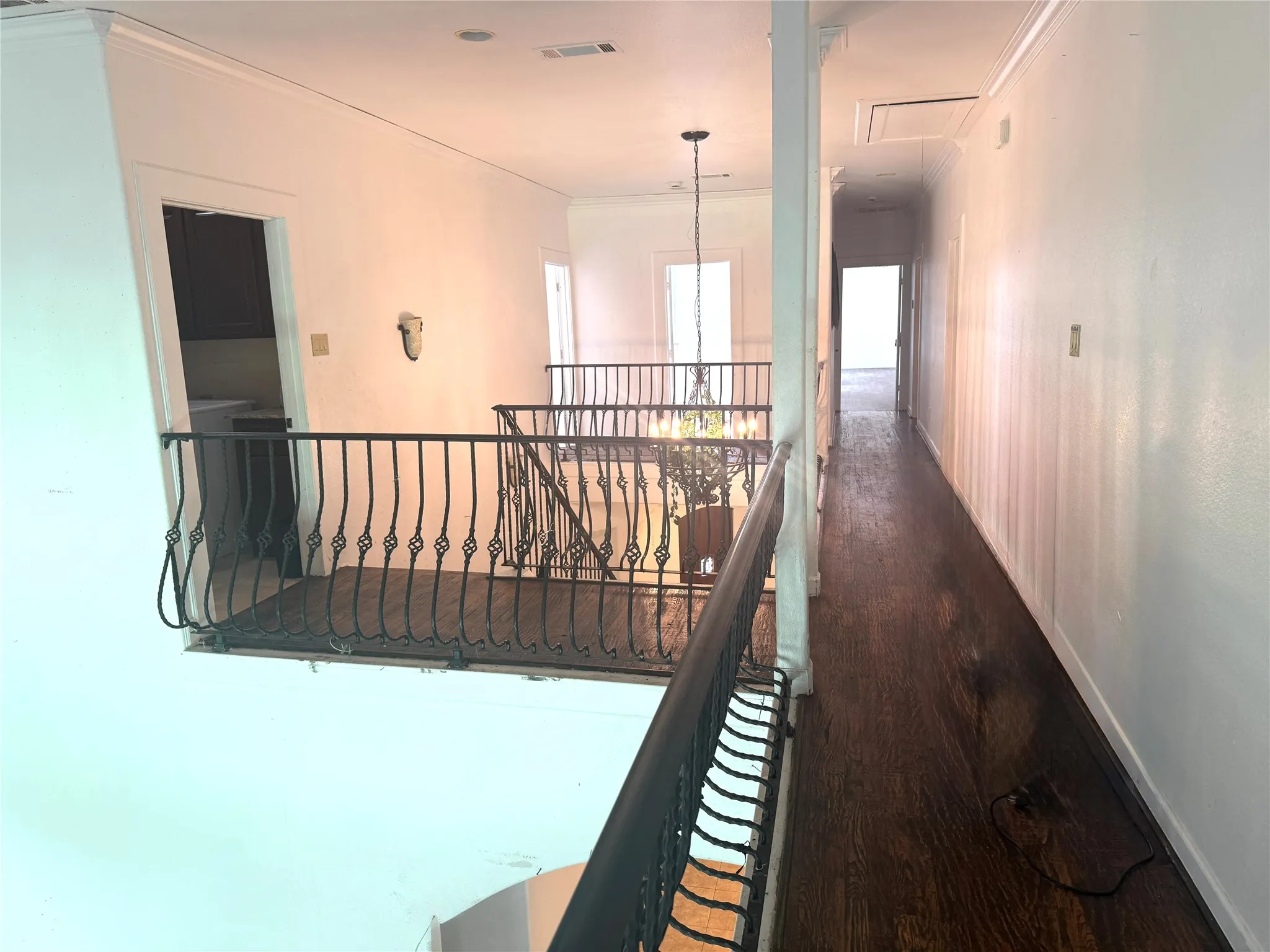 Single Family Residence For Rent in Dallas County , 5235 Willis Avenue, Dallas, Texas 75206, 6 Bedroom, 4 Bathroom, 3 Garage spaces, 4,183 Sqft, built in 2005, mls#21250674, Real Estate Agent in Dallas, Homes For Rent in Dallas county, Homes For Rent in Dallas, Realtor in Dallas Texas, Real Estate Brokerage Independent Realty Texas, Luminita Cordes Realtor