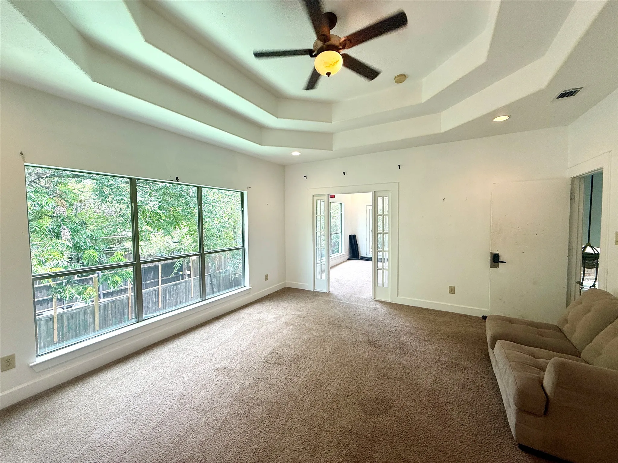 Single Family Residence For Rent in Dallas County , 5235 Willis Avenue, Dallas, Texas 75206, 6 Bedroom, 4 Bathroom, 3 Garage spaces, 4,183 Sqft, built in 2005, mls#21250674, Real Estate Agent in Dallas, Homes For Rent in Dallas county, Homes For Rent in Dallas, Realtor in Dallas Texas, Real Estate Brokerage Independent Realty Texas, Luminita Cordes Realtor