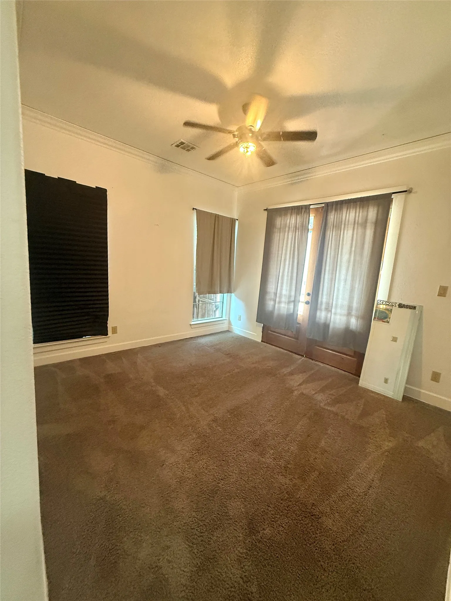 Single Family Residence For Rent in Dallas County , 5235 Willis Avenue, Dallas, Texas 75206, 6 Bedroom, 4 Bathroom, 3 Garage spaces, 4,183 Sqft, built in 2005, mls#21250674, Real Estate Agent in Dallas, Homes For Rent in Dallas county, Homes For Rent in Dallas, Realtor in Dallas Texas, Real Estate Brokerage Independent Realty Texas, Luminita Cordes Realtor