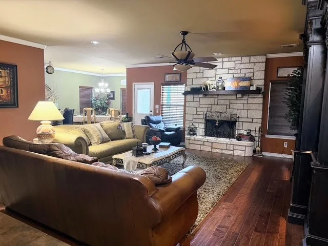 Single Family Residence For Sale in Grayson County , 508 Lopez Drive, Sherman, Texas 75090, 3 Bedroom, 2 Bathroom, 2 Garage spaces, 2,274 Sqft, built in 2007, mls#21249741, Real Estate Agent in Sherman, Homes For Sale in Grayson county, Homes For Sale in Sherman, Realtor in Sherman Texas, Real Estate Brokerage Independent Realty Texas, Luminita Cordes Realtor