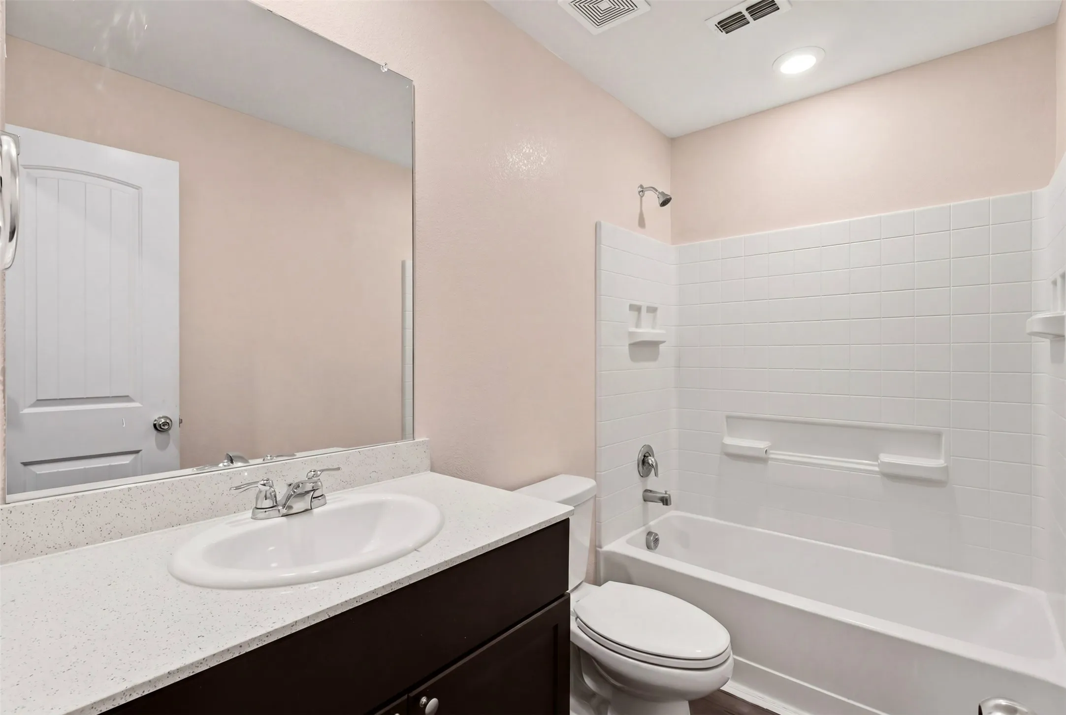 Single Family Residence For Sale in Kaufman County , 2804 Highgarden Trail, Crandall, Texas 75114, 3 Bedroom, 2 Bathroom, 2 Garage spaces, 1,320 Sqft, built in 2020, mls#21250764, Real Estate Agent in Crandall, Homes For Sale in Kaufman county, Homes For Sale in Crandall, Realtor in Crandall Texas, Real Estate Brokerage Independent Realty Texas, Luminita Cordes Realtor
