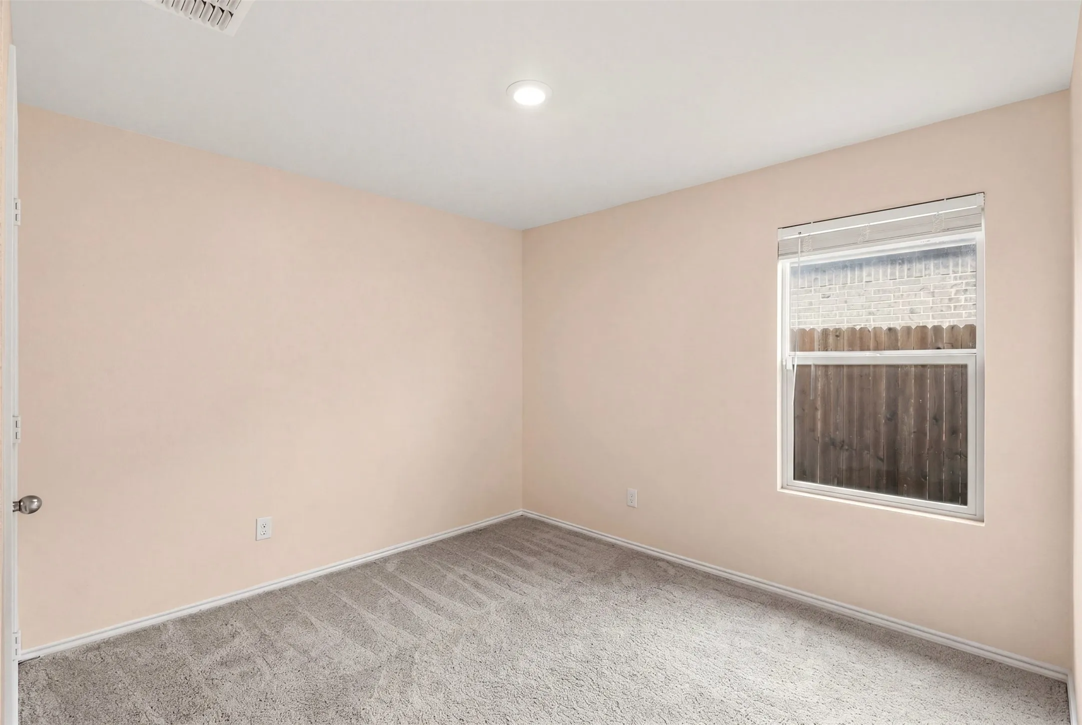 Single Family Residence For Sale in Kaufman County , 2804 Highgarden Trail, Crandall, Texas 75114, 3 Bedroom, 2 Bathroom, 2 Garage spaces, 1,320 Sqft, built in 2020, mls#21250764, Real Estate Agent in Crandall, Homes For Sale in Kaufman county, Homes For Sale in Crandall, Realtor in Crandall Texas, Real Estate Brokerage Independent Realty Texas, Luminita Cordes Realtor