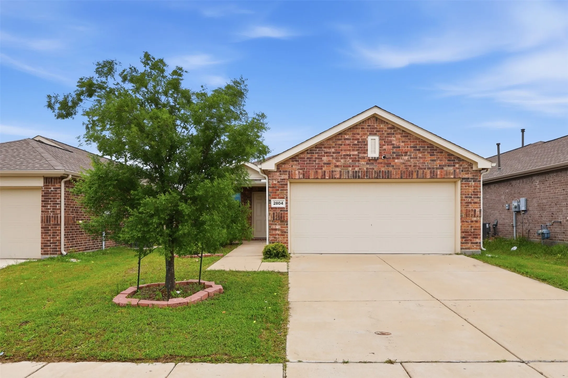 Single Family Residence For Sale in Kaufman County , 2804 Highgarden Trail, Crandall, Texas 75114, 3 Bedroom, 2 Bathroom, 2 Garage spaces, 1,320 Sqft, built in 2020, mls#21250764, Real Estate Agent in Crandall, Homes For Sale in Kaufman county, Homes For Sale in Crandall, Realtor in Crandall Texas, Real Estate Brokerage Independent Realty Texas, Luminita Cordes Realtor