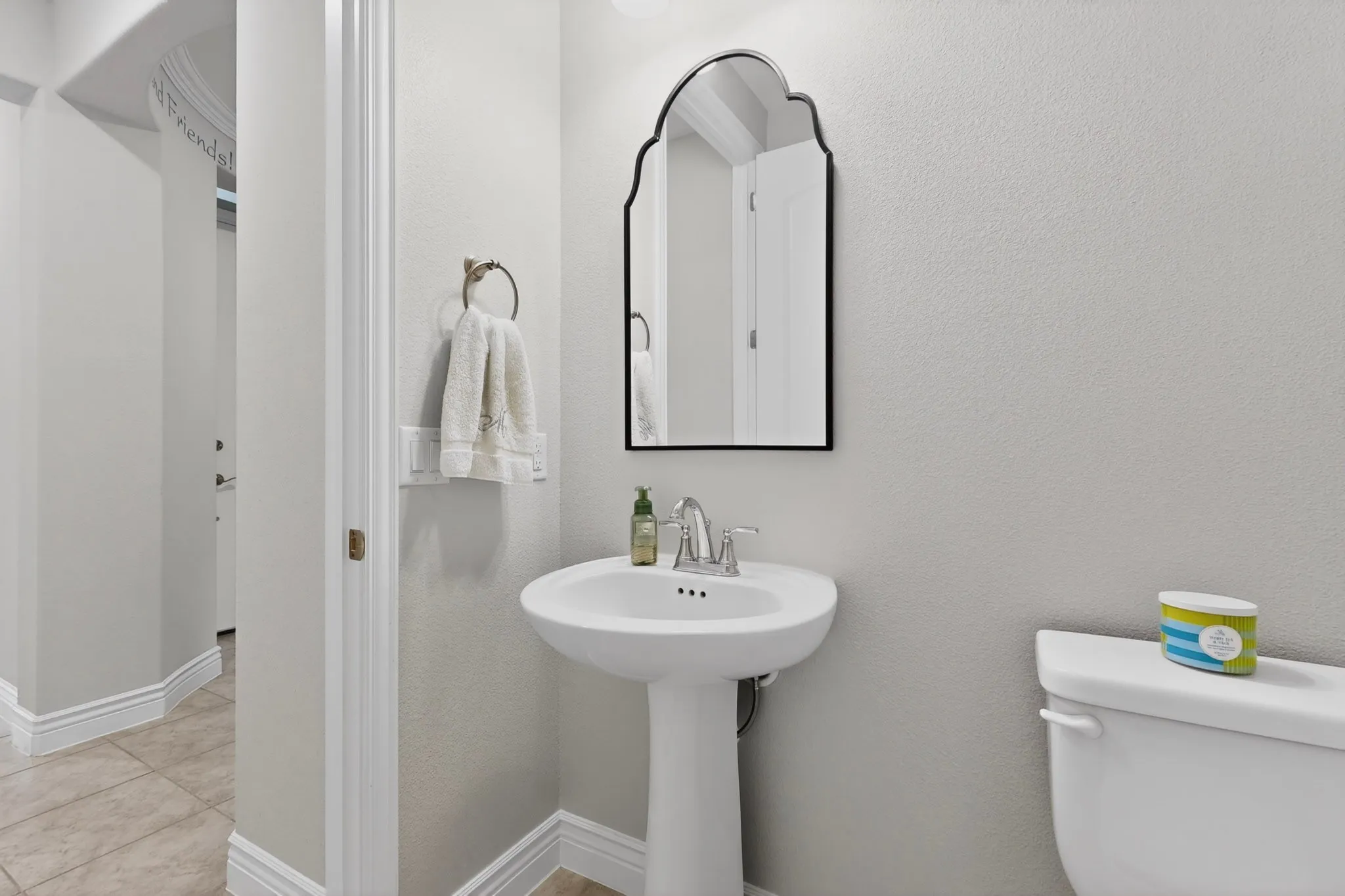 Single Family Residence For Sale in Denton County , 8008 American Way, Denton, Texas 76207, 3 Bedroom, 4 Bathroom, 3 Garage spaces, 3,269 Sqft, built in 2020, Preowned, mls#21249357, Real Estate Agent in Denton, Homes For Sale in Denton county, Homes For Sale in Denton, Realtor in Denton Texas, Real Estate Brokerage Independent Realty Texas, Luminita Cordes Realtor