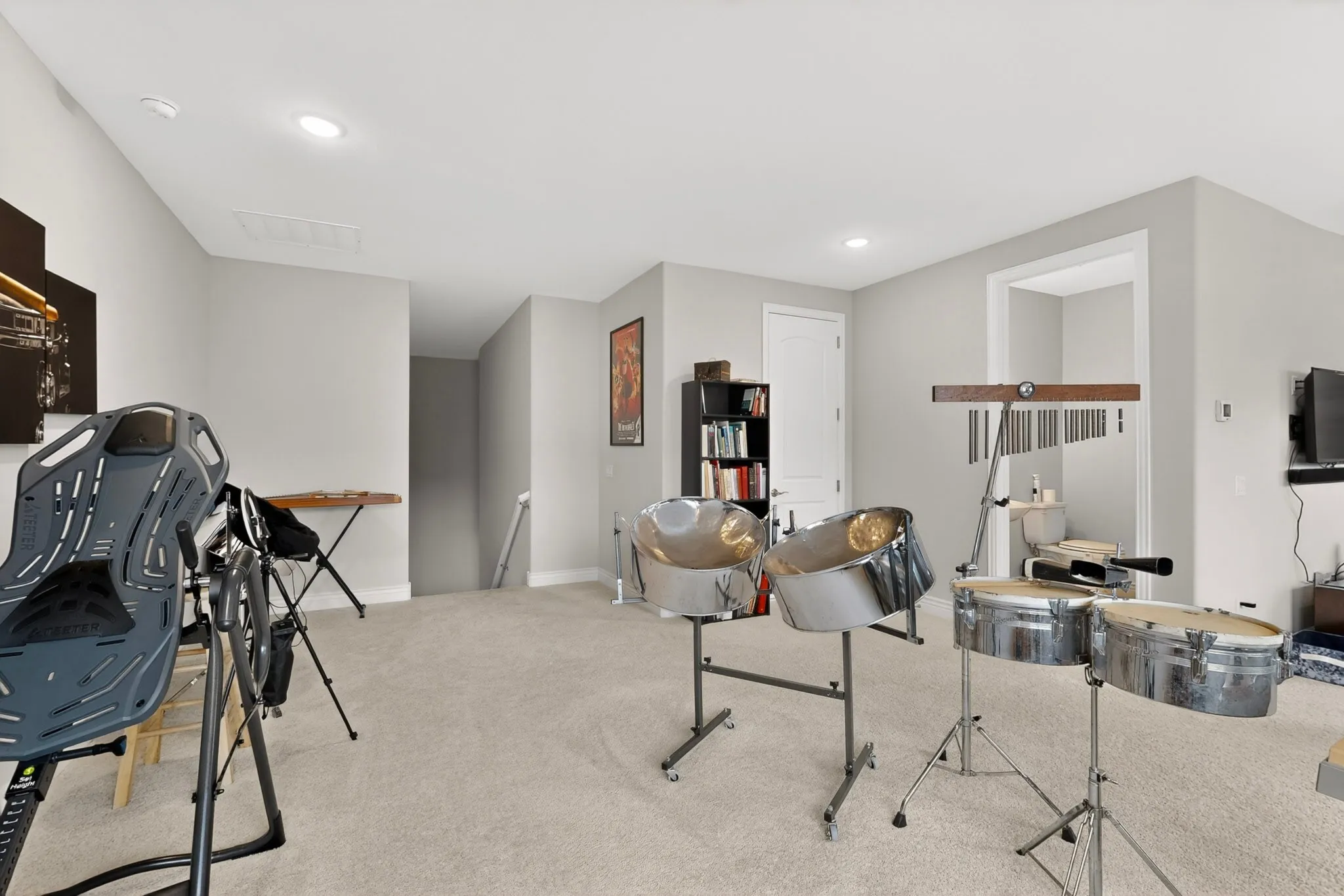 Single Family Residence For Sale in Denton County , 8008 American Way, Denton, Texas 76207, 3 Bedroom, 4 Bathroom, 3 Garage spaces, 3,269 Sqft, built in 2020, Preowned, mls#21249357, Real Estate Agent in Denton, Homes For Sale in Denton county, Homes For Sale in Denton, Realtor in Denton Texas, Real Estate Brokerage Independent Realty Texas, Luminita Cordes Realtor