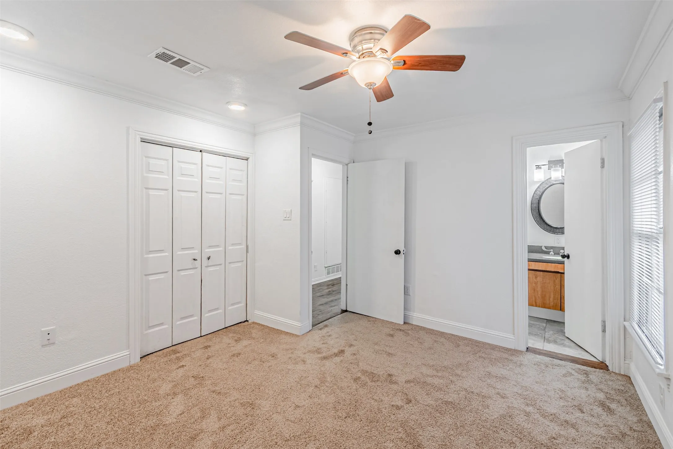 Single Family Residence For Sale in Dallas County , 11206 Tascosa Street, Dallas, Texas 75228, 3 Bedrooms, 2 Bathrooms, Garage spaces, 1,365 Sqft, built in 1952, Price $279,500, mls#21247460, Real Estate Agent in Dallas, Homes For Sale in Dallas county, Homes For Sale in Dallas, Realtor in Dallas Texas, Real Estate Brokerage Independent Realty Texas, Luminita Cordes Realtor