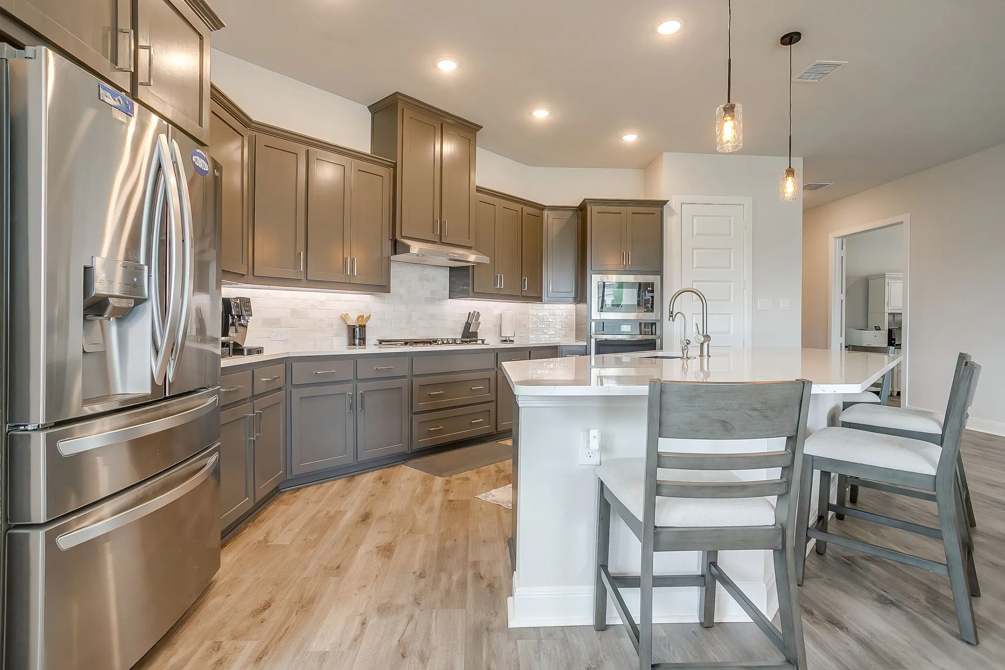 Single Family Residence For Sale in Denton County , 1704 Friendship Lane, Argyle, Texas 76226, 4 Bedroom, 3 Bathroom, 2 Garage spaces, 2,547 Sqft, built in 2024, mls#21250814, Real Estate Agent in Argyle, Homes For Sale in Denton county, Homes For Sale in Argyle, Realtor in Argyle Texas, Real Estate Brokerage Independent Realty Texas, Luminita Cordes Realtor