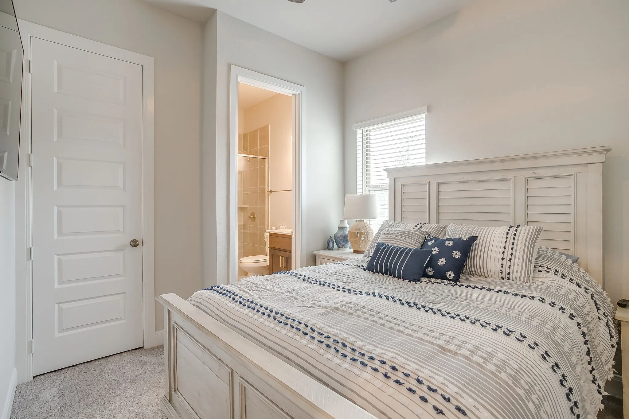 Single Family Residence For Sale in Denton County , 1704 Friendship Lane, Argyle, Texas 76226, 4 Bedroom, 3 Bathroom, 2 Garage spaces, 2,547 Sqft, built in 2024, mls#21250814, Real Estate Agent in Argyle, Homes For Sale in Denton county, Homes For Sale in Argyle, Realtor in Argyle Texas, Real Estate Brokerage Independent Realty Texas, Luminita Cordes Realtor