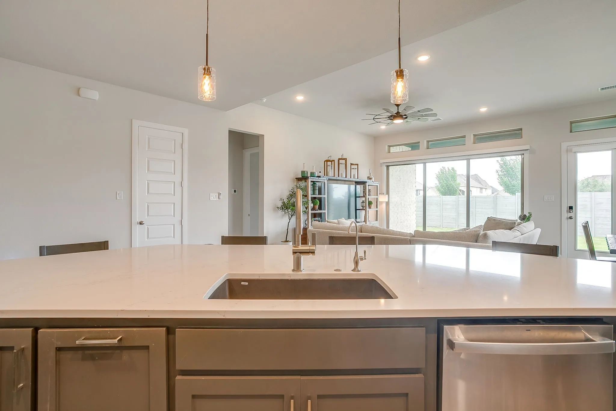 Single Family Residence For Sale in Denton County , 1704 Friendship Lane, Argyle, Texas 76226, 4 Bedroom, 3 Bathroom, 2 Garage spaces, 2,547 Sqft, built in 2024, mls#21250814, Real Estate Agent in Argyle, Homes For Sale in Denton county, Homes For Sale in Argyle, Realtor in Argyle Texas, Real Estate Brokerage Independent Realty Texas, Luminita Cordes Realtor