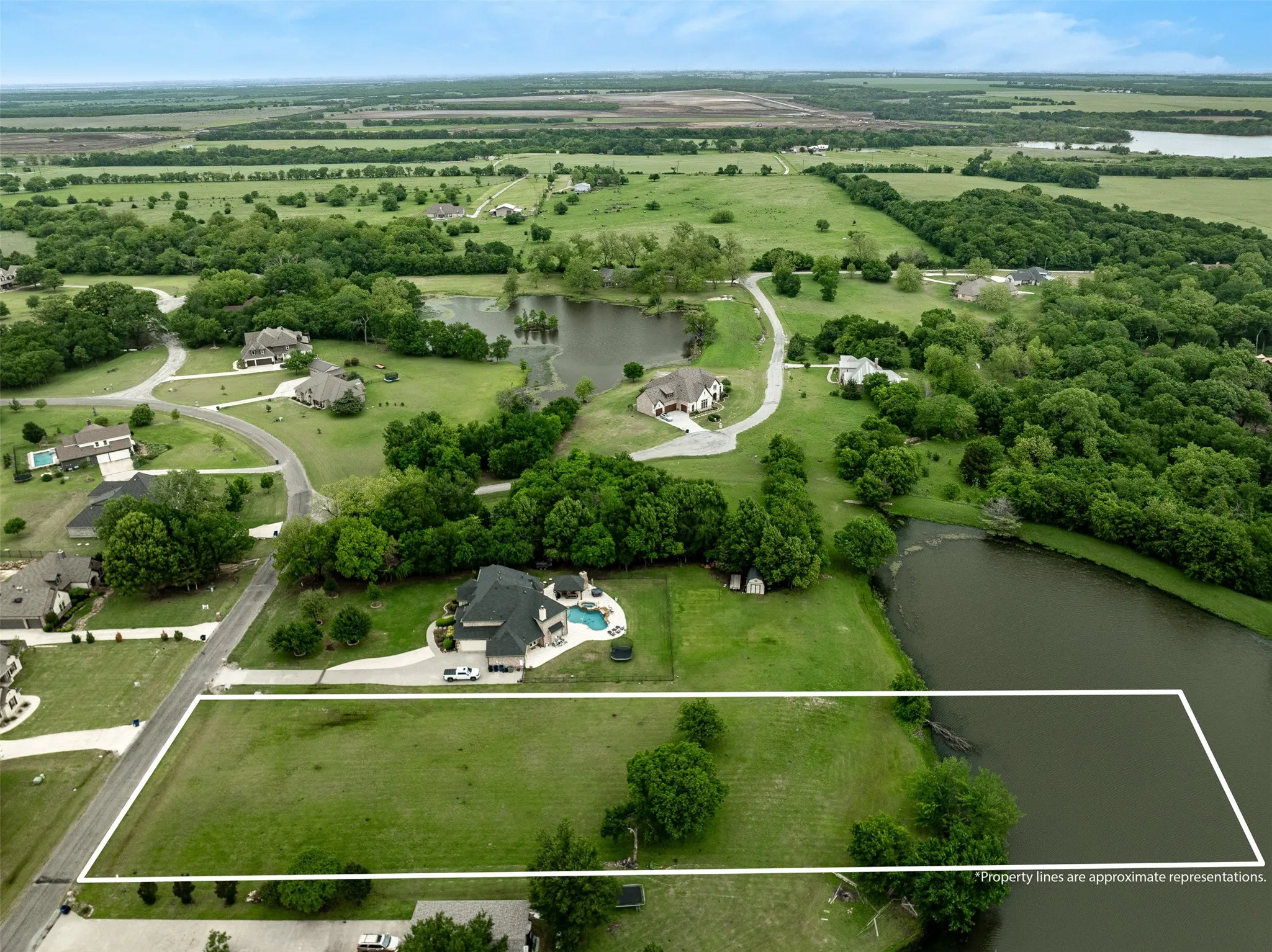 Unimproved Land For Sale in Grayson County , lot 23 Cypress Point Drive, Gunter, Texas 75058, 0, 0, Garage spaces, 0 Sqft, built in 0, mls#21240341, Real Estate Agent in Gunter, Homes For Sale in Grayson county, Homes For Sale in Gunter, Realtor in Gunter Texas, Real Estate Brokerage Independent Realty Texas, Luminita Cordes Realtor