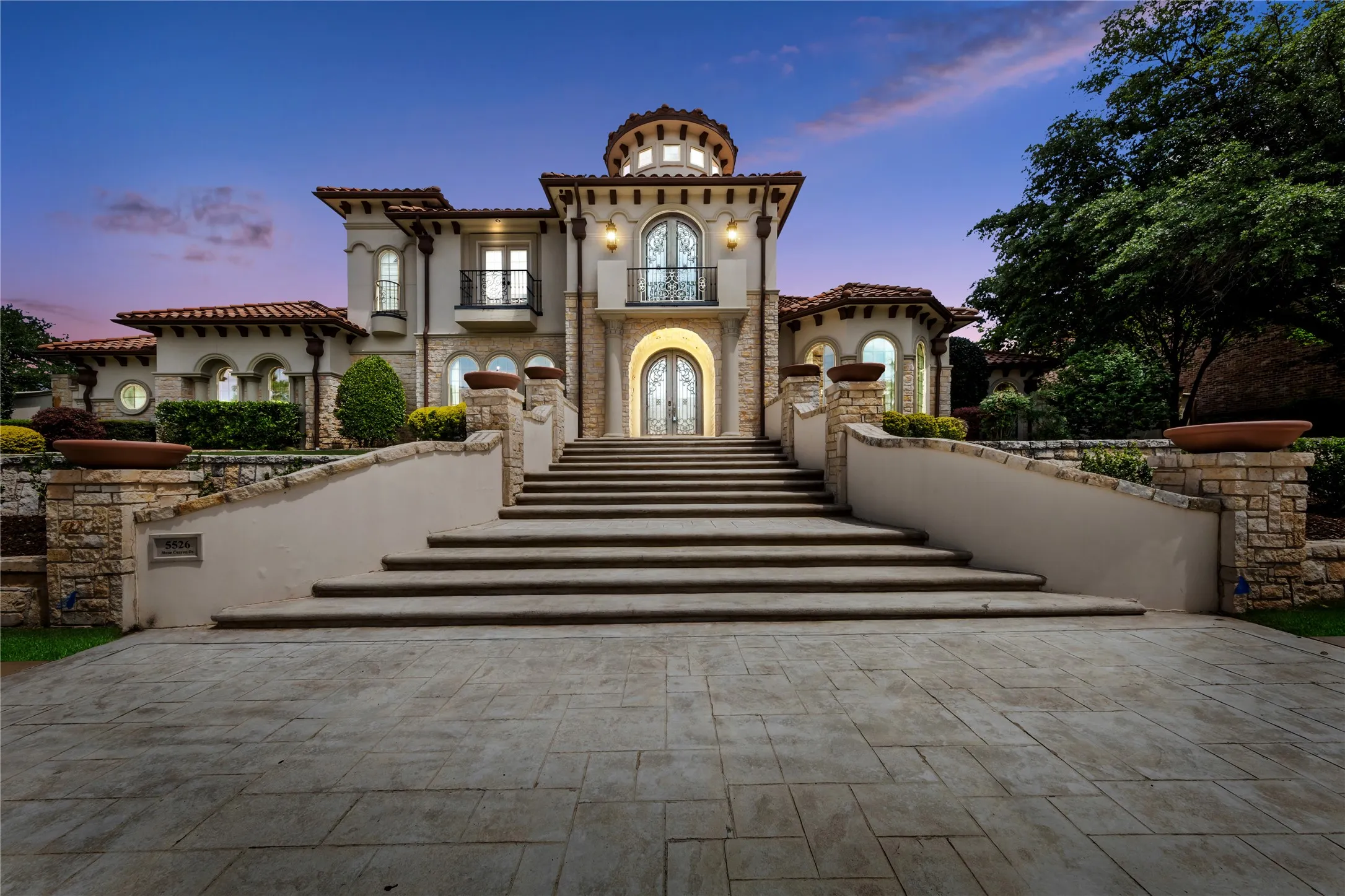 Single Family Residence For Sale in Collin County , 5526 Stone Canyon Drive, Frisco, Texas 75034, 5 Bedroom, 7 Bathroom, 4 Garage spaces, 6,765 Sqft, built in 2006, Preowned, mls#21250583, Real Estate Agent in Frisco, Homes For Sale in Collin county, Homes For Sale in Frisco, Realtor in Frisco Texas, Real Estate Brokerage Independent Realty Texas, Luminita Cordes Realtor