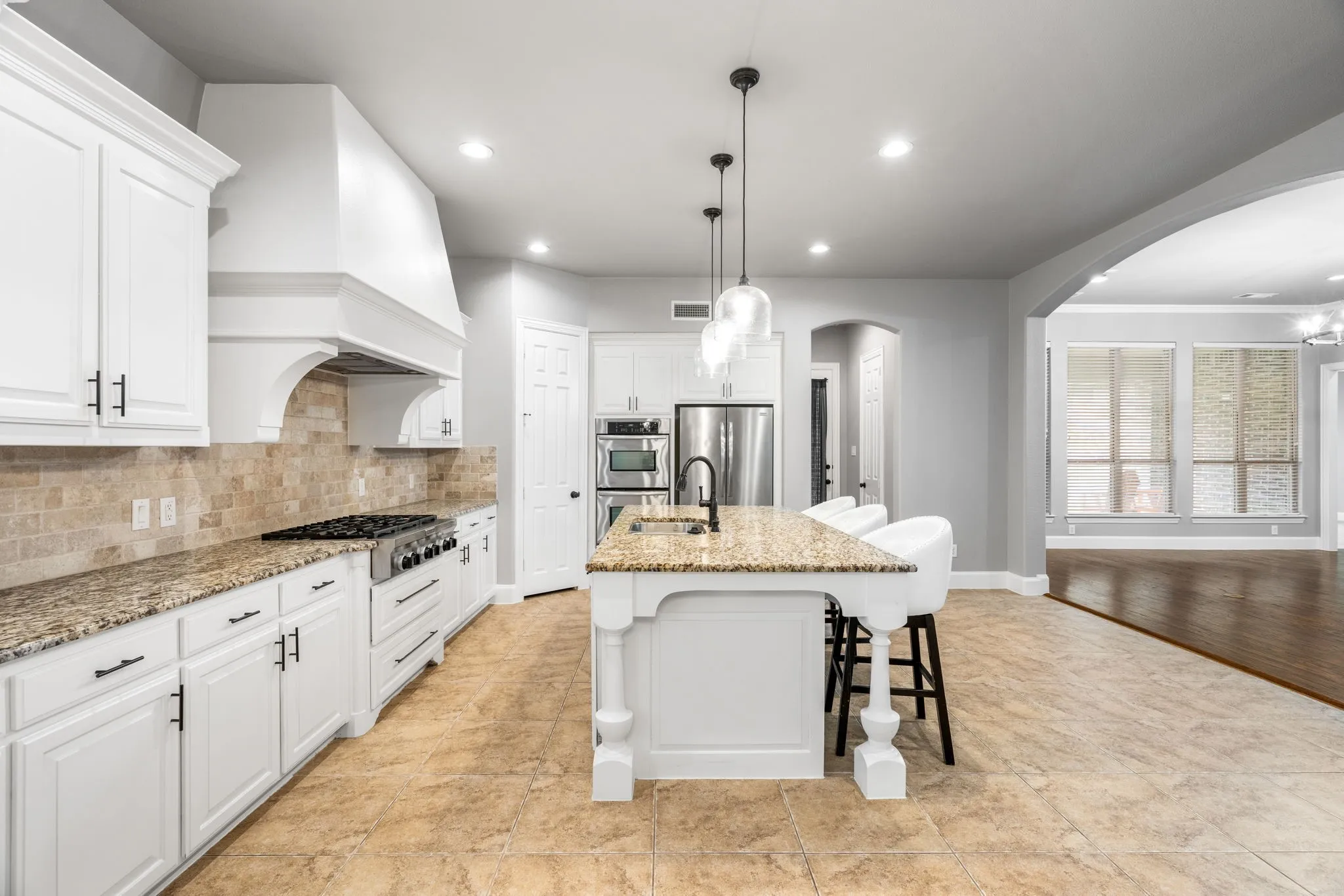 Single Family Residence For Sale in Collin County , 13696 Thornton Drive, Frisco, Texas 75035, 4 Bedroom, 4 Bathroom, 3 Garage spaces, 3,800 Sqft, built in 2011, Preowned, mls#21240692, Real Estate Agent in Frisco, Homes For Sale in Collin county, Homes For Sale in Frisco, Realtor in Frisco Texas, Real Estate Brokerage Independent Realty Texas, Luminita Cordes Realtor