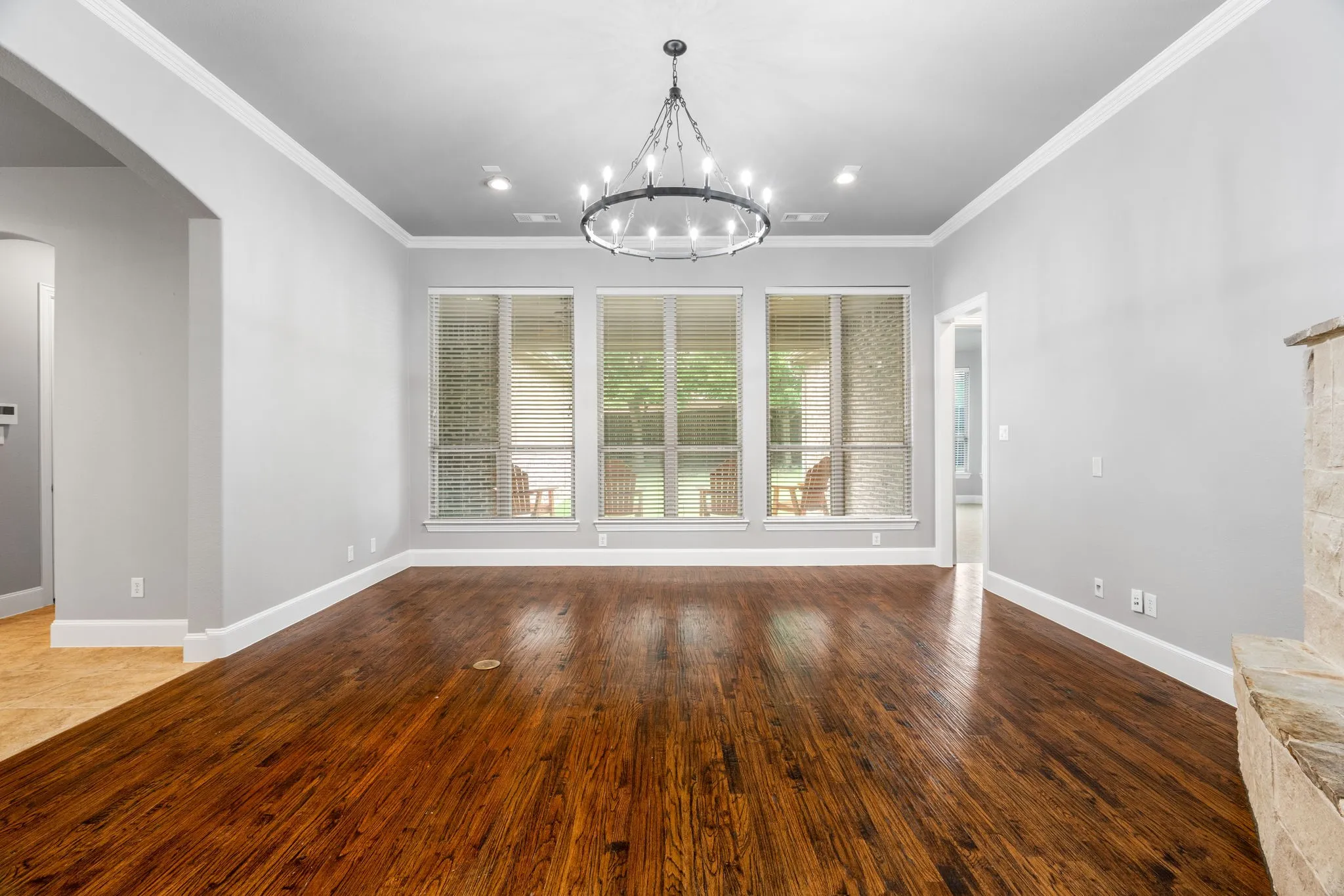 Single Family Residence For Sale in Collin County , 13696 Thornton Drive, Frisco, Texas 75035, 4 Bedroom, 4 Bathroom, 3 Garage spaces, 3,800 Sqft, built in 2011, Preowned, mls#21240692, Real Estate Agent in Frisco, Homes For Sale in Collin county, Homes For Sale in Frisco, Realtor in Frisco Texas, Real Estate Brokerage Independent Realty Texas, Luminita Cordes Realtor