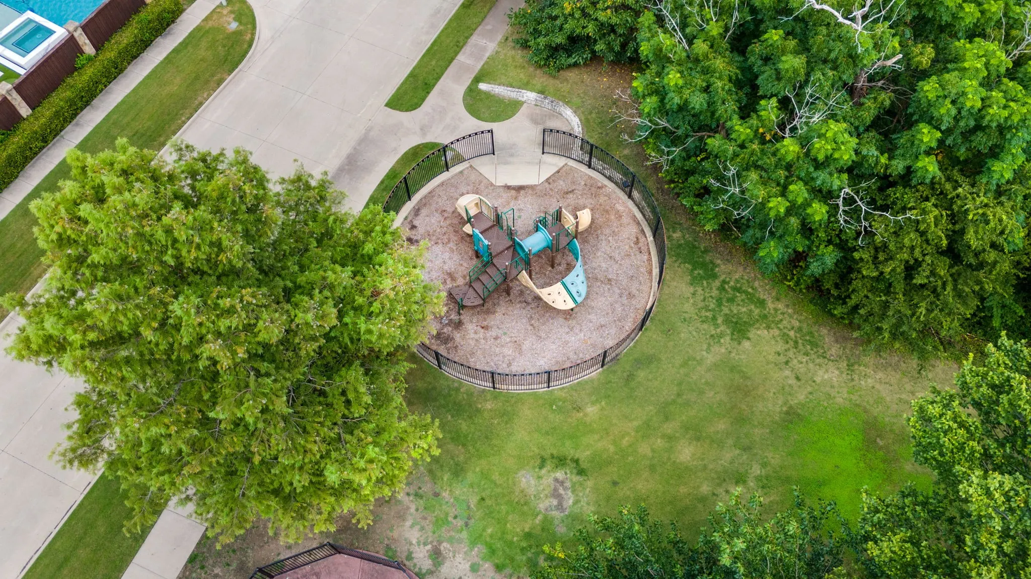 Single Family Residence For Sale in Collin County , 13696 Thornton Drive, Frisco, Texas 75035, 4 Bedroom, 4 Bathroom, 3 Garage spaces, 3,800 Sqft, built in 2011, Preowned, mls#21240692, Real Estate Agent in Frisco, Homes For Sale in Collin county, Homes For Sale in Frisco, Realtor in Frisco Texas, Real Estate Brokerage Independent Realty Texas, Luminita Cordes Realtor