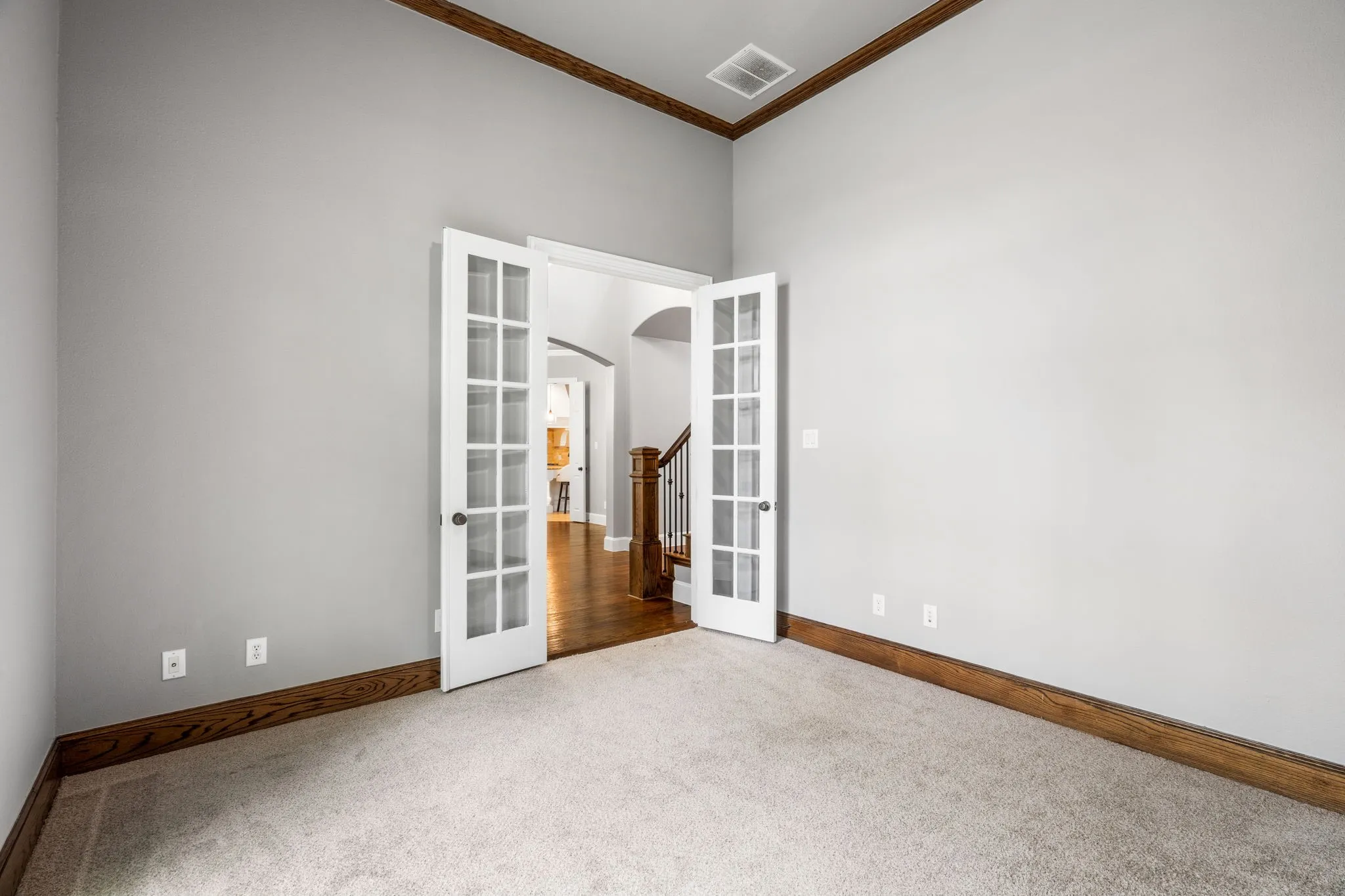 Single Family Residence For Sale in Collin County , 13696 Thornton Drive, Frisco, Texas 75035, 4 Bedroom, 4 Bathroom, 3 Garage spaces, 3,800 Sqft, built in 2011, Preowned, mls#21240692, Real Estate Agent in Frisco, Homes For Sale in Collin county, Homes For Sale in Frisco, Realtor in Frisco Texas, Real Estate Brokerage Independent Realty Texas, Luminita Cordes Realtor