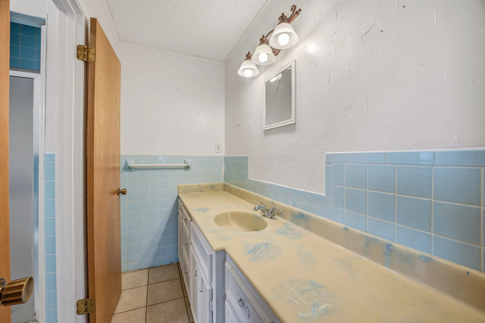 Single Family Residence For Sale in Erath County , 621 County Road 484, Stephenville, Texas 76401, 4 Bedroom, 3 Bathroom, 2 Garage spaces, 2,616 Sqft, built in 1979, Preowned, mls#21250844, Real Estate Agent in Stephenville, Homes For Sale in Erath county, Homes For Sale in Stephenville, Realtor in Stephenville Texas, Real Estate Brokerage Independent Realty Texas, Luminita Cordes Realtor