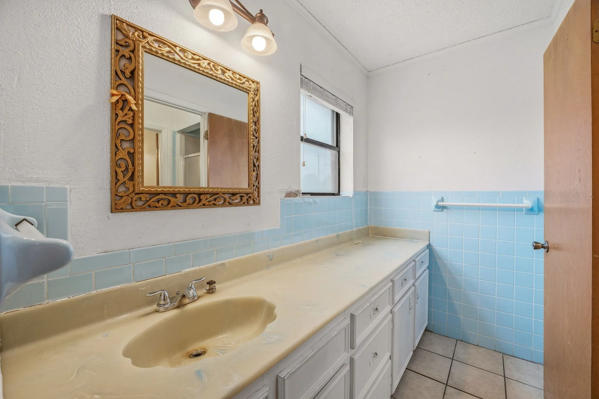 Single Family Residence For Sale in Erath County , 621 County Road 484, Stephenville, Texas 76401, 4 Bedroom, 3 Bathroom, 2 Garage spaces, 2,616 Sqft, built in 1979, Preowned, mls#21250844, Real Estate Agent in Stephenville, Homes For Sale in Erath county, Homes For Sale in Stephenville, Realtor in Stephenville Texas, Real Estate Brokerage Independent Realty Texas, Luminita Cordes Realtor