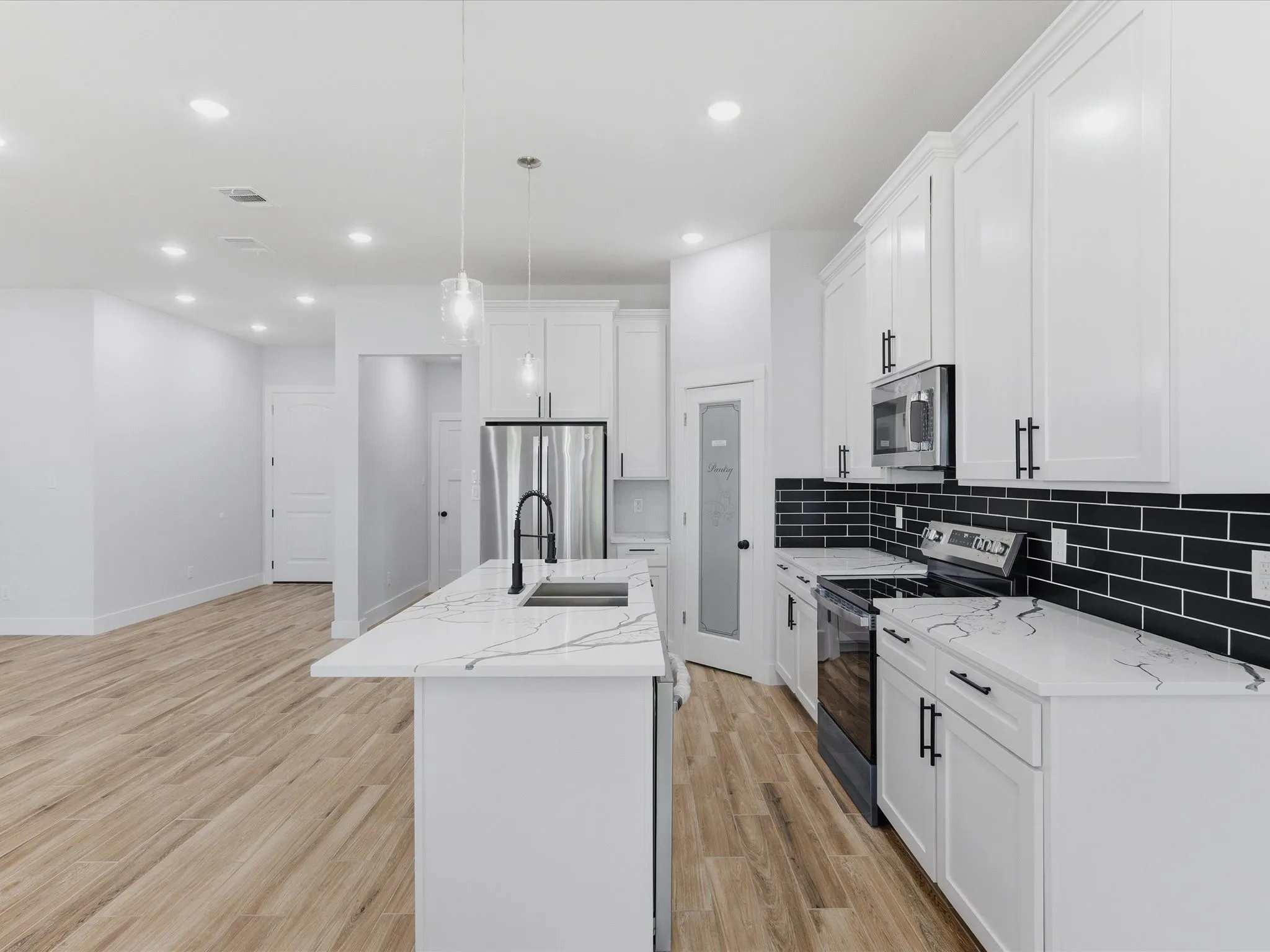 Single Family Residence For Sale in Montague County , 1569 Well Service Road, Bowie, Texas 76230, 3 Bedrooms, 2 Bathrooms, 2 Garage spaces, 1,533 Sqft, built in 2026, New Construction - Complete, Price $545,000, mls#21217722, Real Estate Agent in Bowie, Homes For Sale in Montague county, Homes For Sale in Bowie, Realtor in Bowie Texas, Real Estate Brokerage Independent Realty Texas, Luminita Cordes Realtor